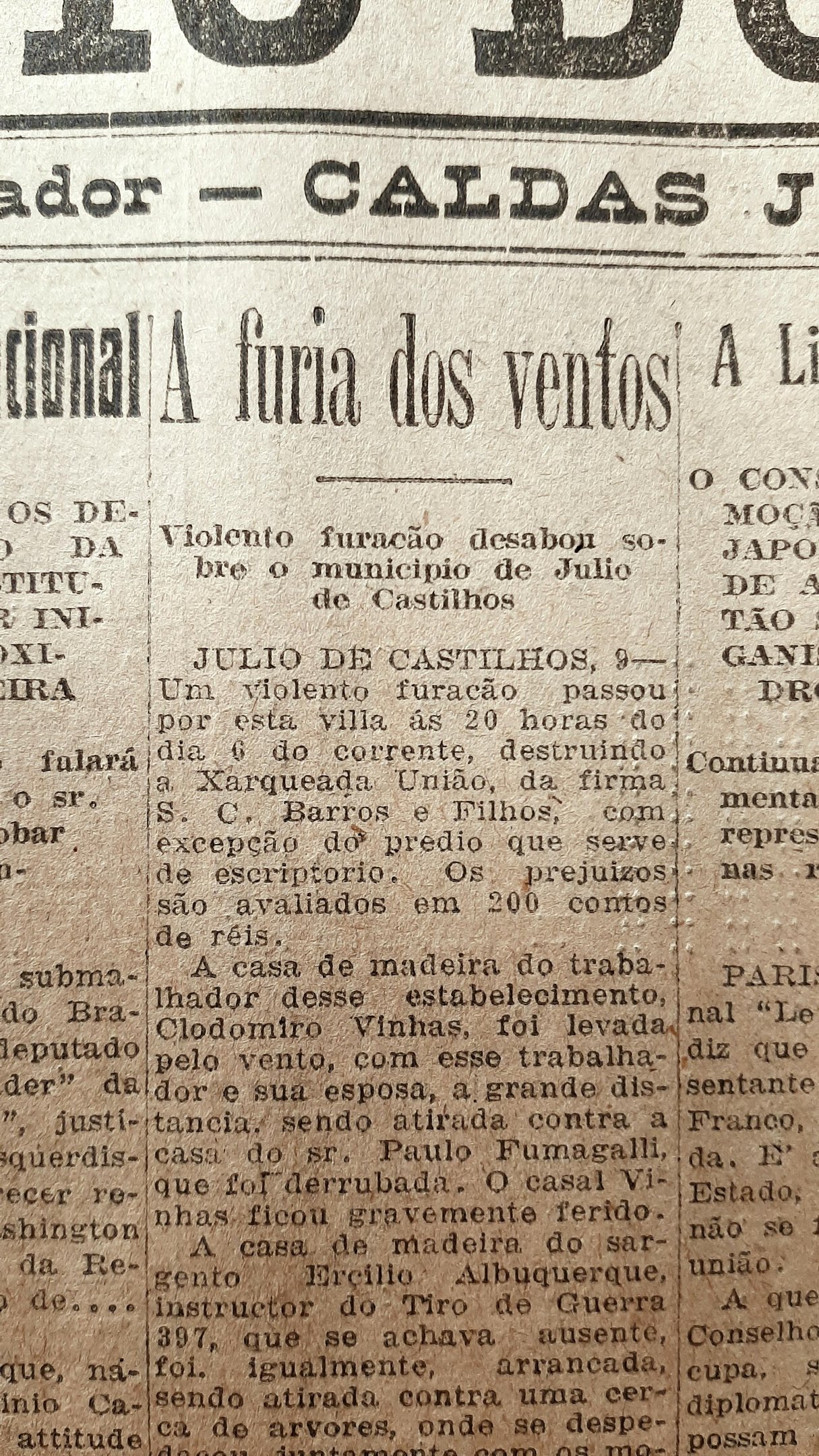 Vento intenso levantou constru&ccedil;&otilde;es, arrancou &aacute;rvores e jogou ve&iacute;culos e utens&iacute;lios a grandes dist&acirc;ncias