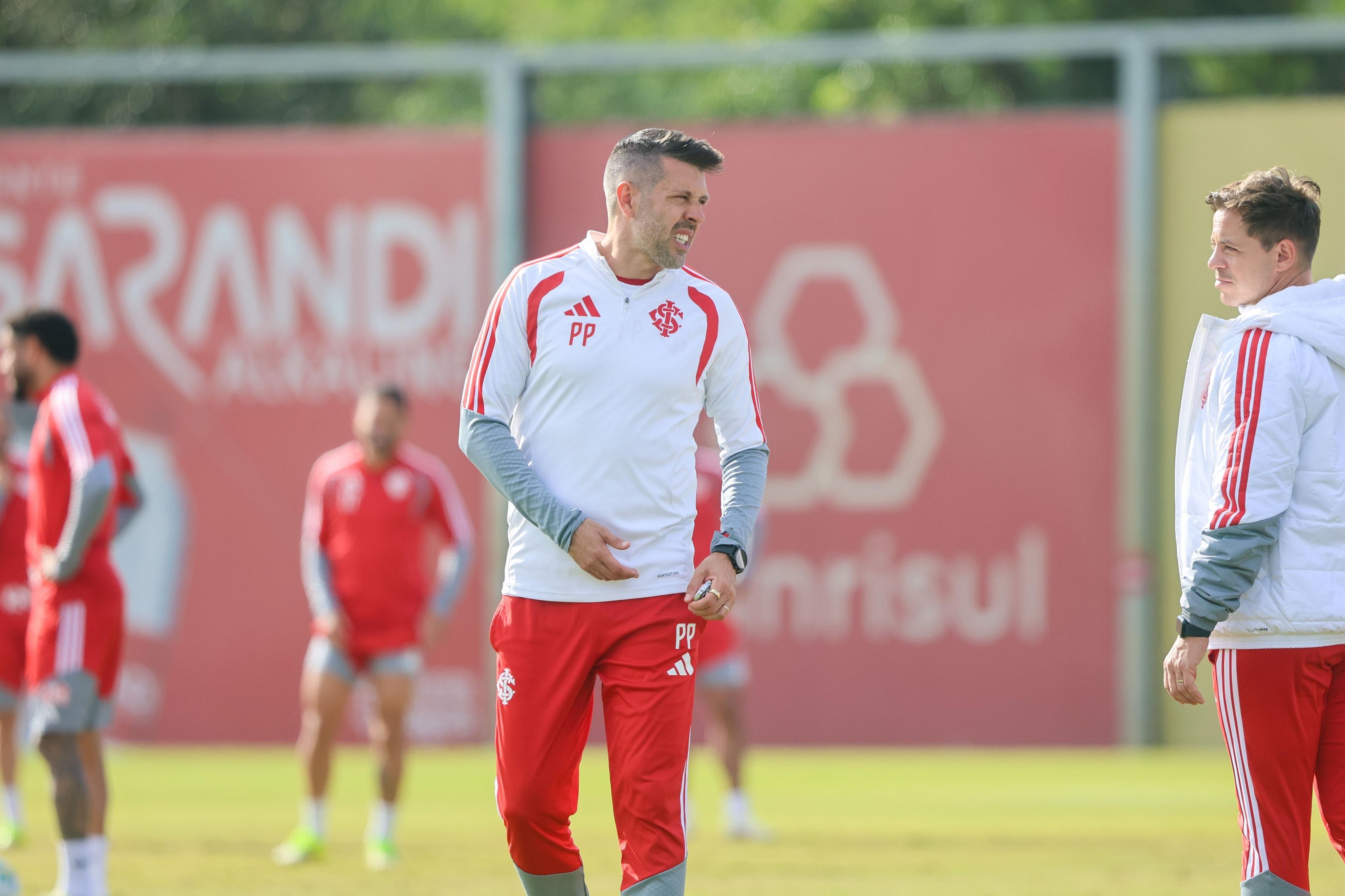 Paulo Pezzolano solicitou a realiza&ccedil;&atilde;o de quatro amistosos antes da retomada do Brasileir&atilde;o