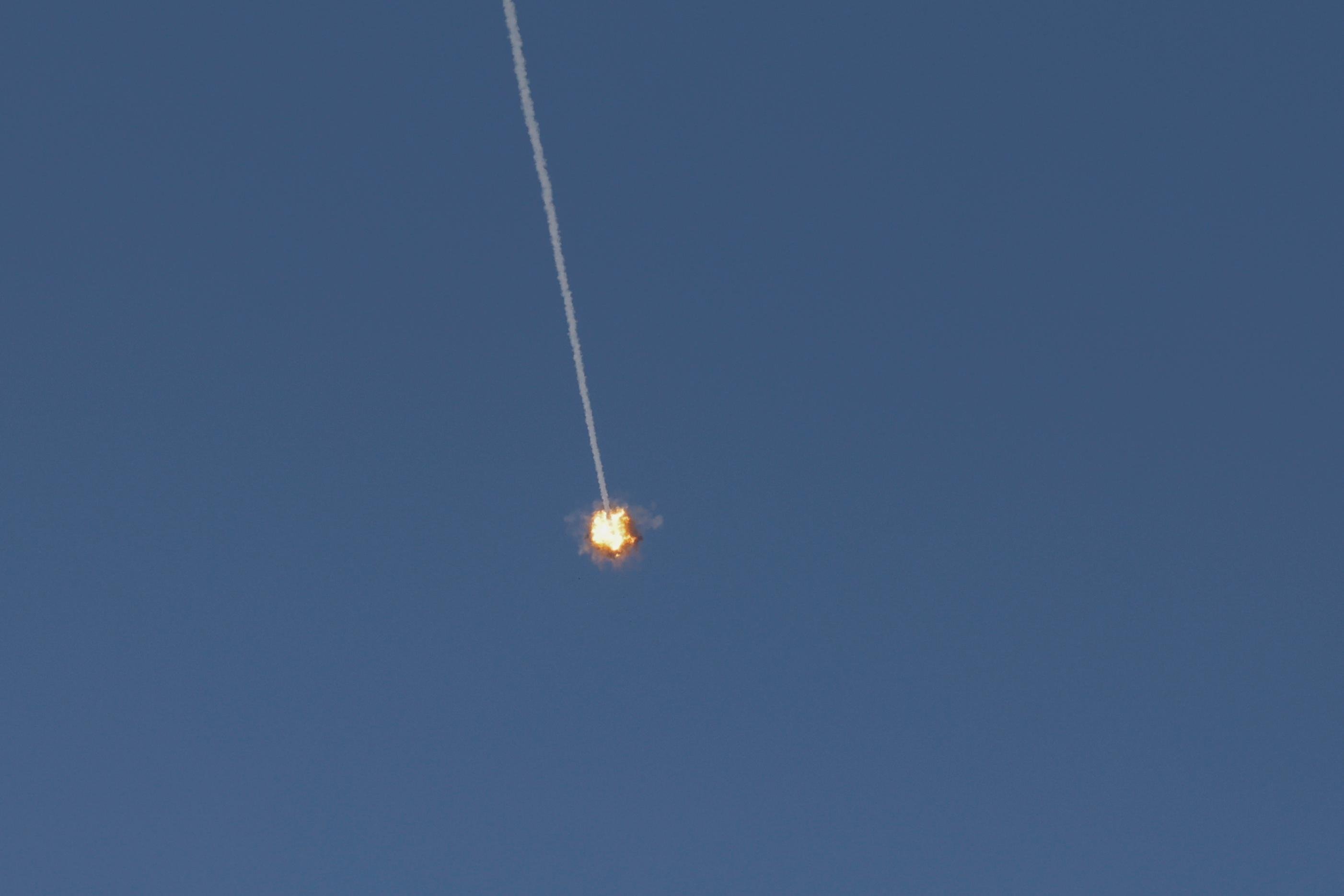 Cessar-fogo n&atilde;o impede ataques entre Ir&atilde;, Israel e EUA