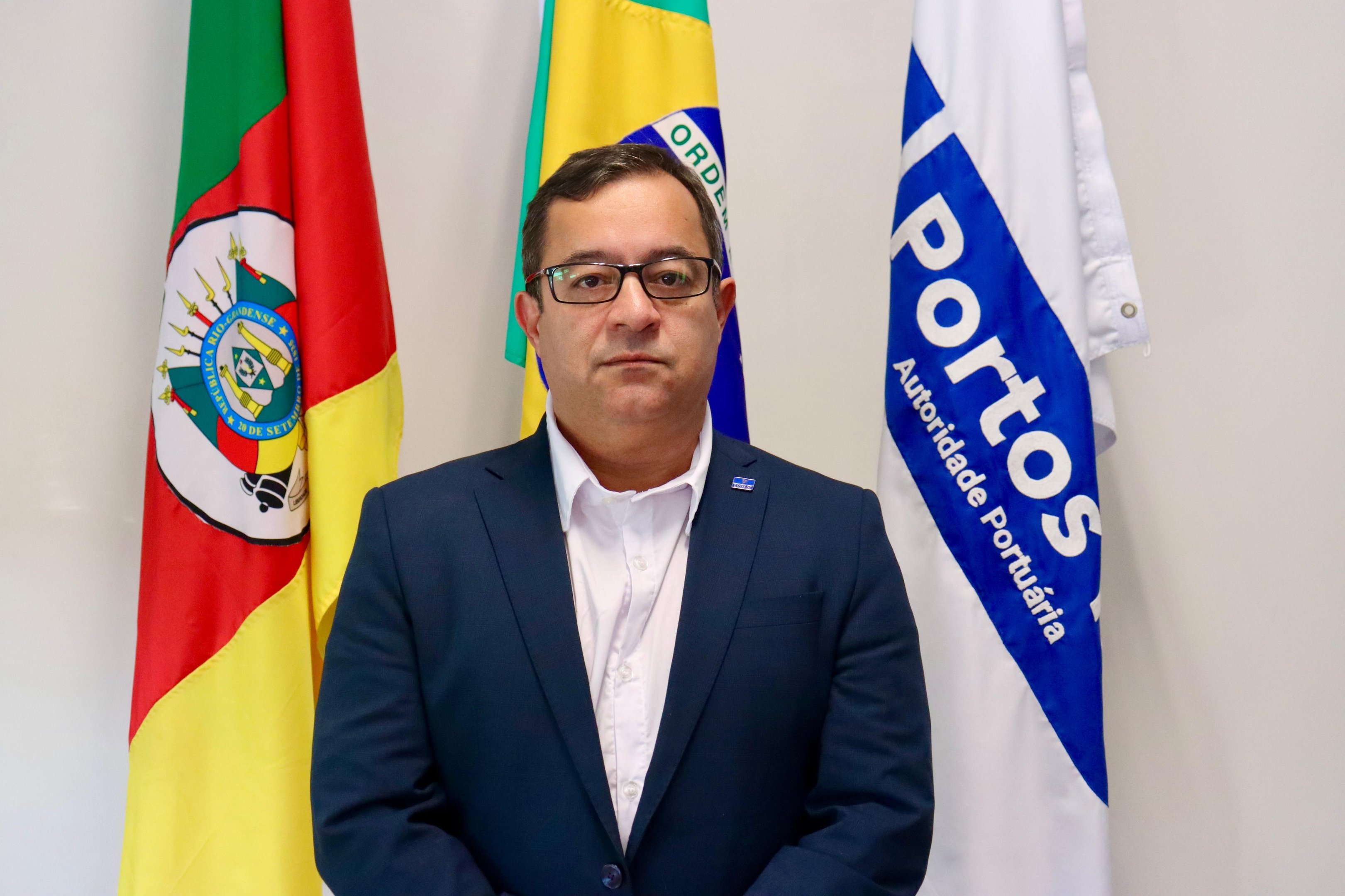 O advogado possui mais de 20 anos de experi&ecirc;ncia no setor p&uacute;blico