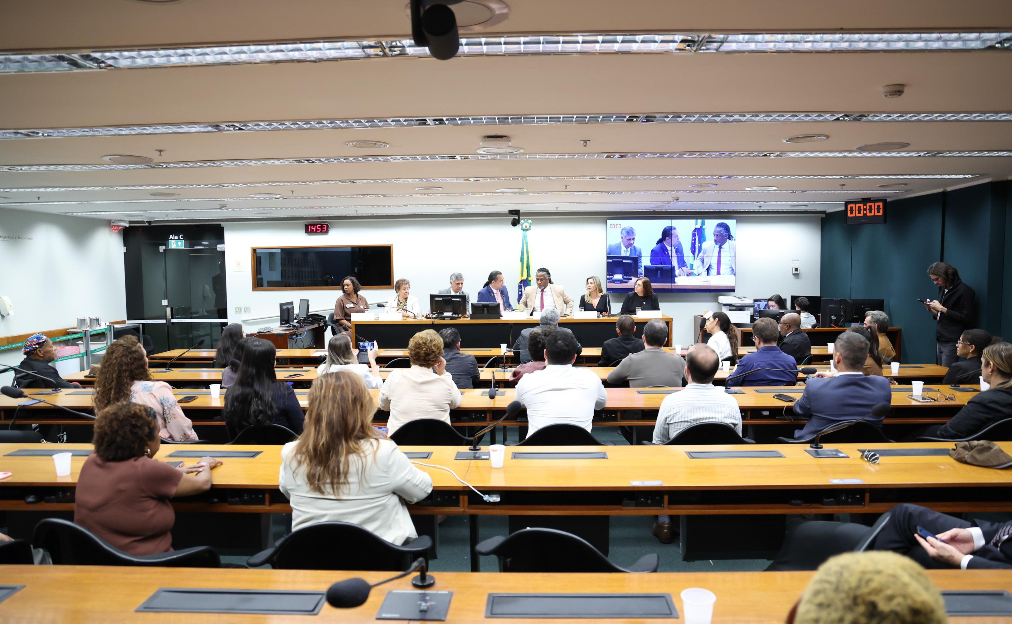 C&acirc;mara aprovou requerimentos nesta quarta-feira