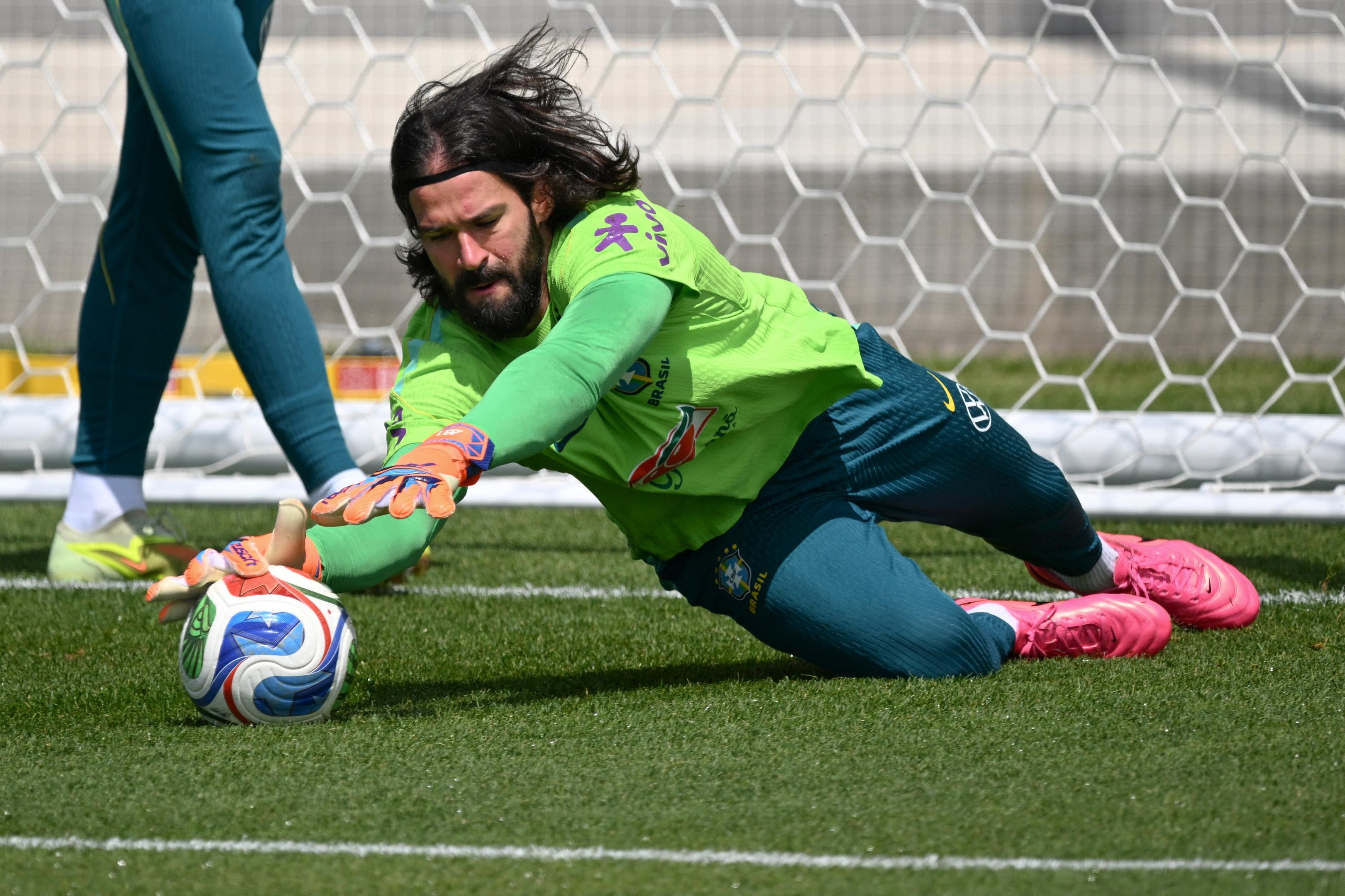 Alisson estreou em Copas do Mundo em 2013, atuou em 2016 e ser&aacute; titular no Mundial que inicia nesta quinta-feira