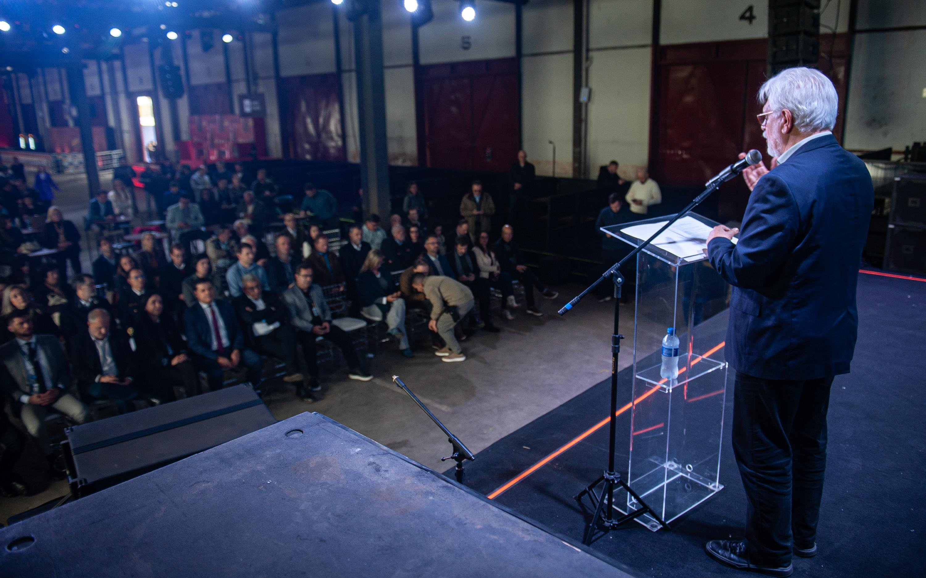 O Sindienergia-RS, a Portos RS e o governo do Estado lan&ccedil;am o programa Minha Cidade tem um Porto
