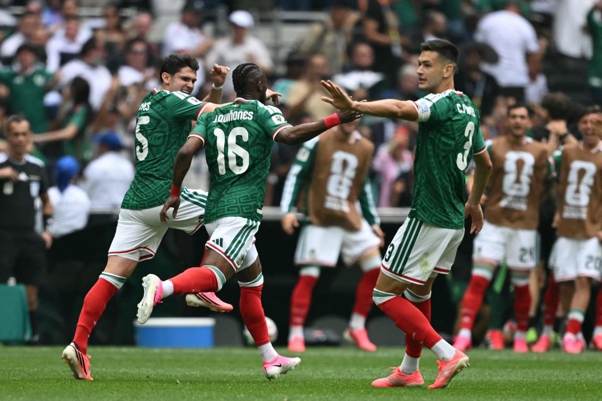 M&eacute;xico estreou com boa atua&ccedil;&atilde;o