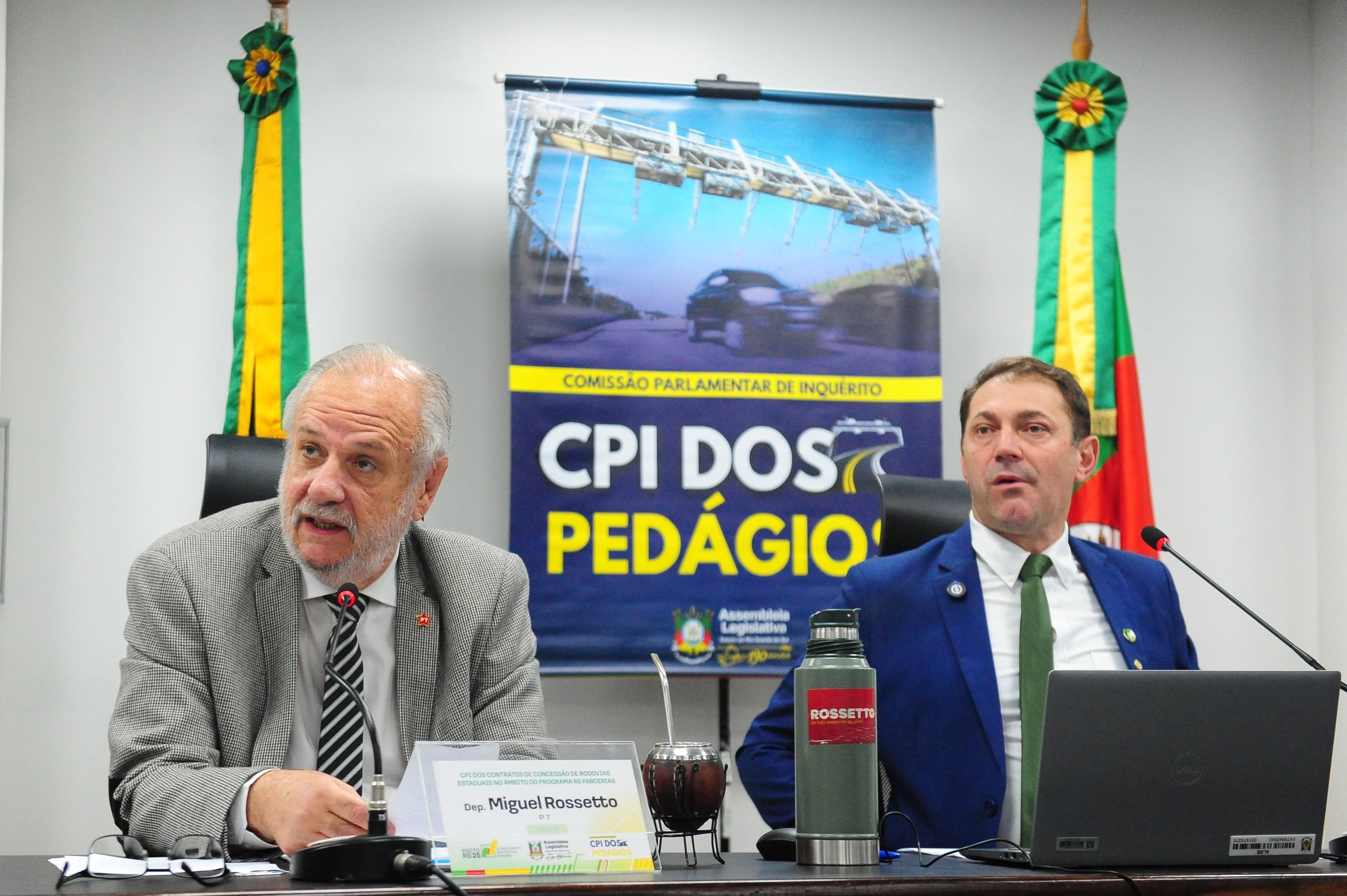 Documento foi lido pelo relator, deputado Miguel Rossetto (PT), em um sess&atilde;o com poucos deputados presencialmente