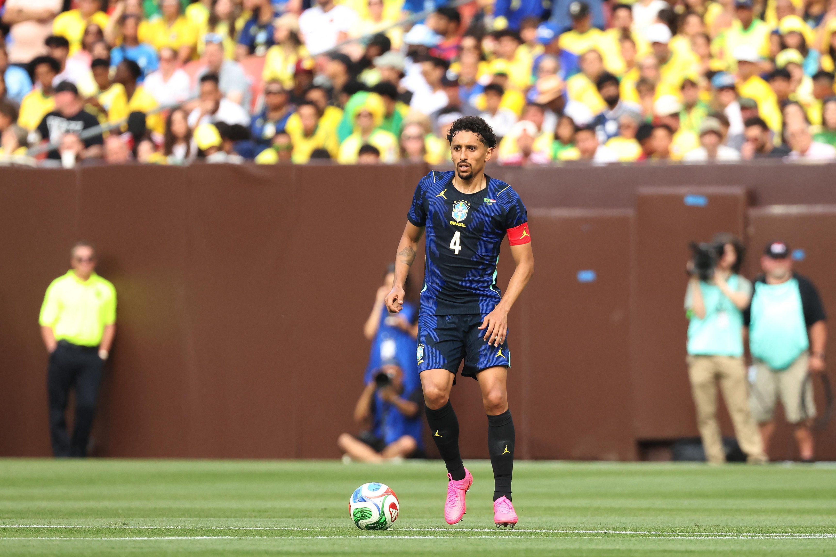 Marquinhos busca usar sua experi&ecirc;ncia para guiar a Sele&ccedil;&atilde;o Brasileira rumo ao hexacampeonato