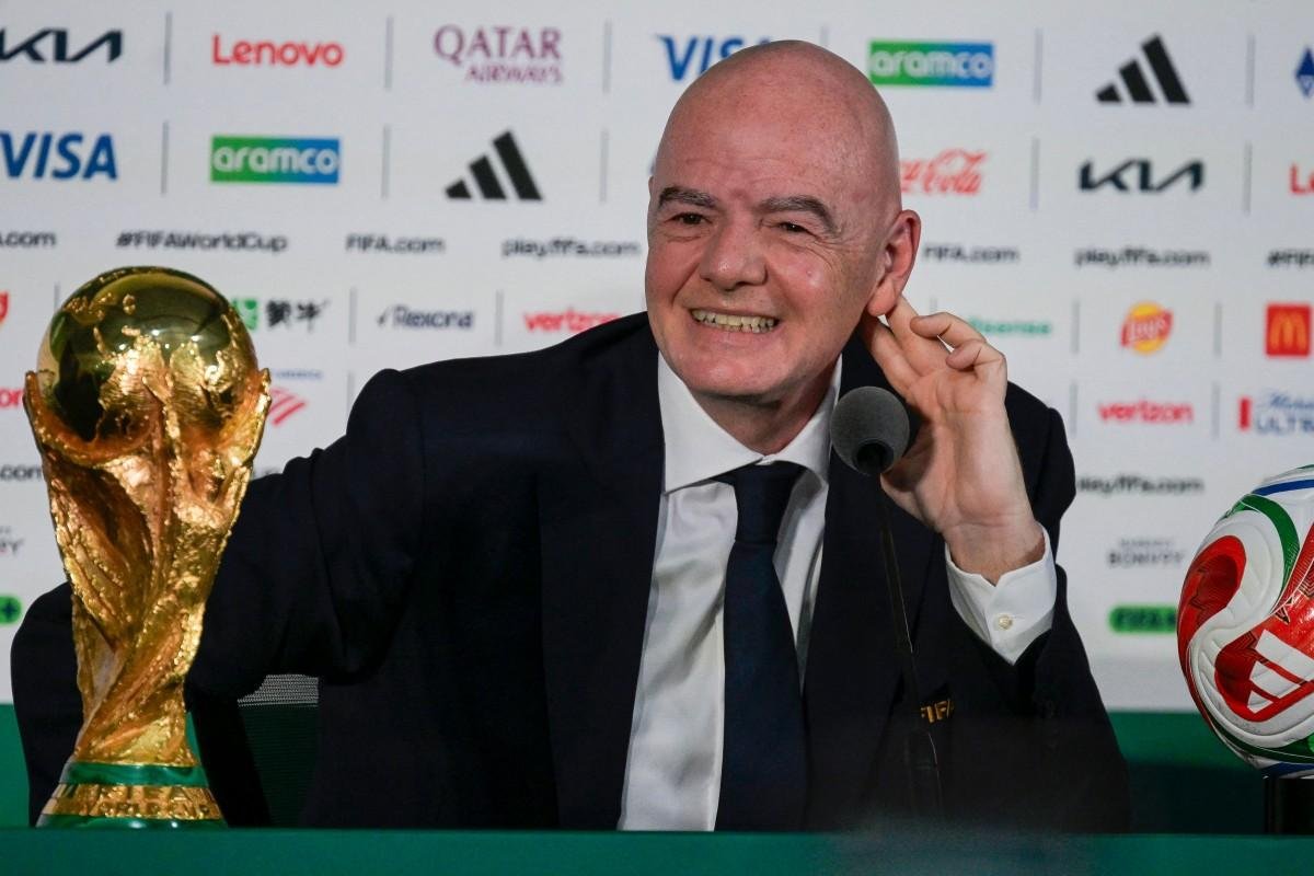 Manifesta&ccedil;&otilde;es contr&aacute;rias ao projeto de Infantino j&aacute; alcan&ccedil;am diferentes setores da c&uacute;pula da Fifa