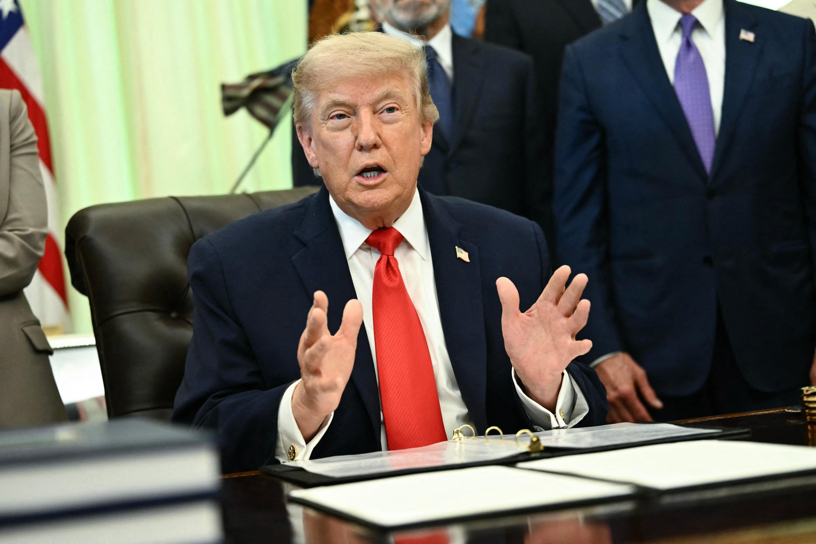 Trump afirma que acordo ser&aacute; assinado neste domingo
