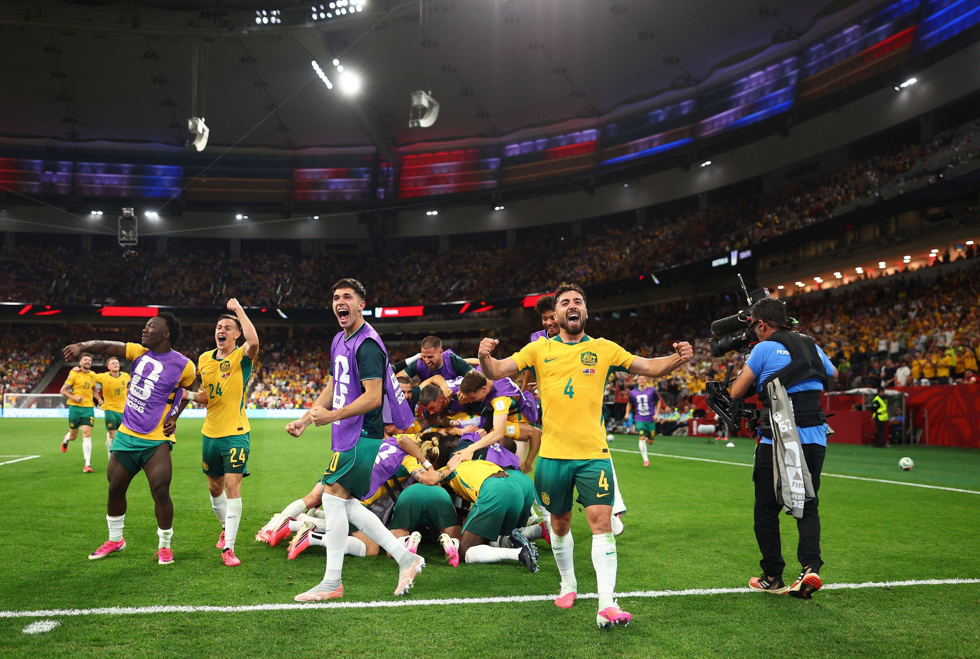 Austr&aacute;lia vence a Turquia em estreia na Copa do Mundo