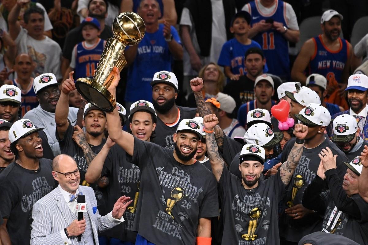 Knicks repetem recupera&ccedil;&atilde;o incr&iacute;vel, vencem Spurs no Texas e s&atilde;o campe&otilde;es da NBA