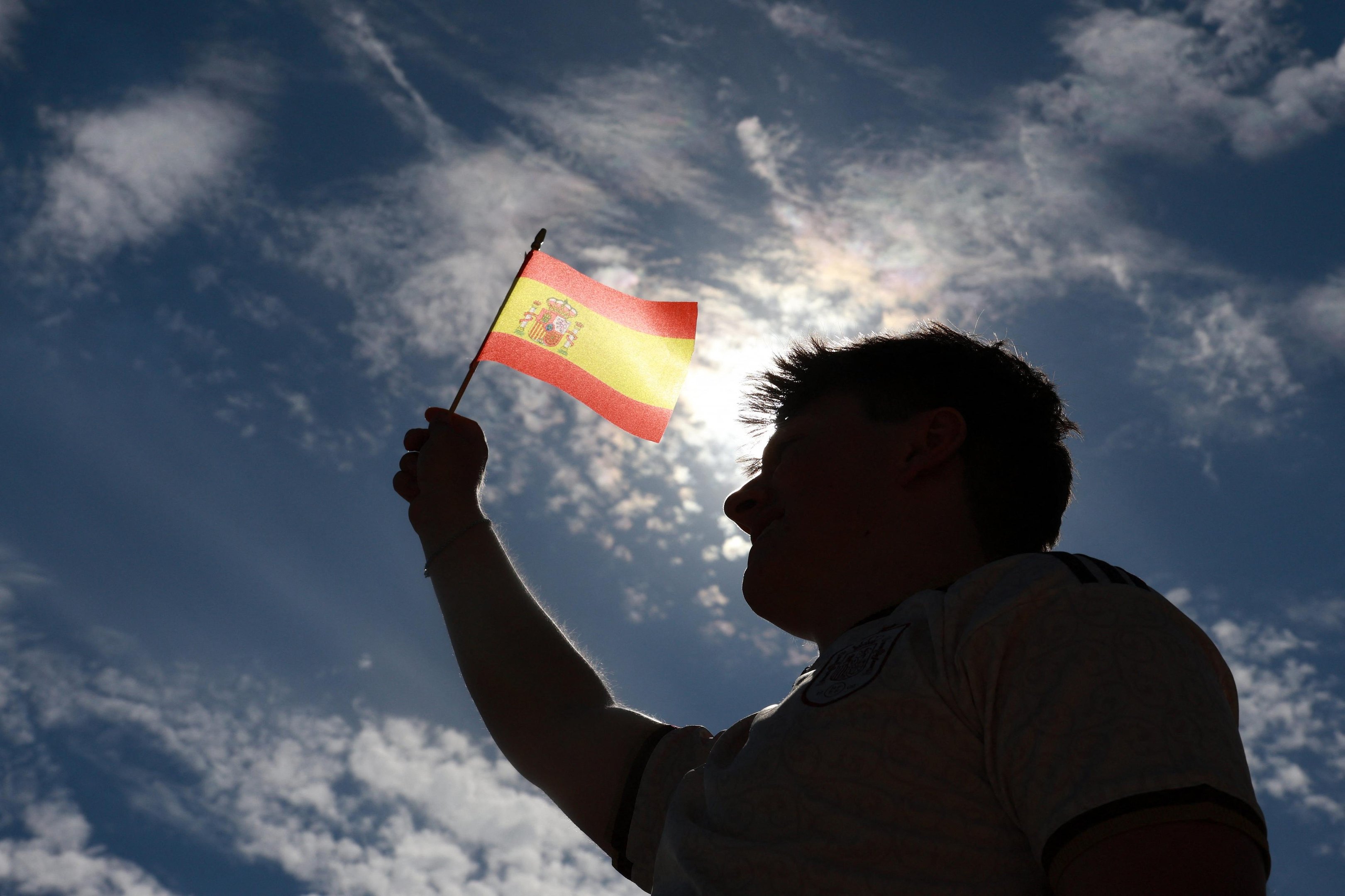 Espanha estreia nesta segunda-feira cercada de expectativas