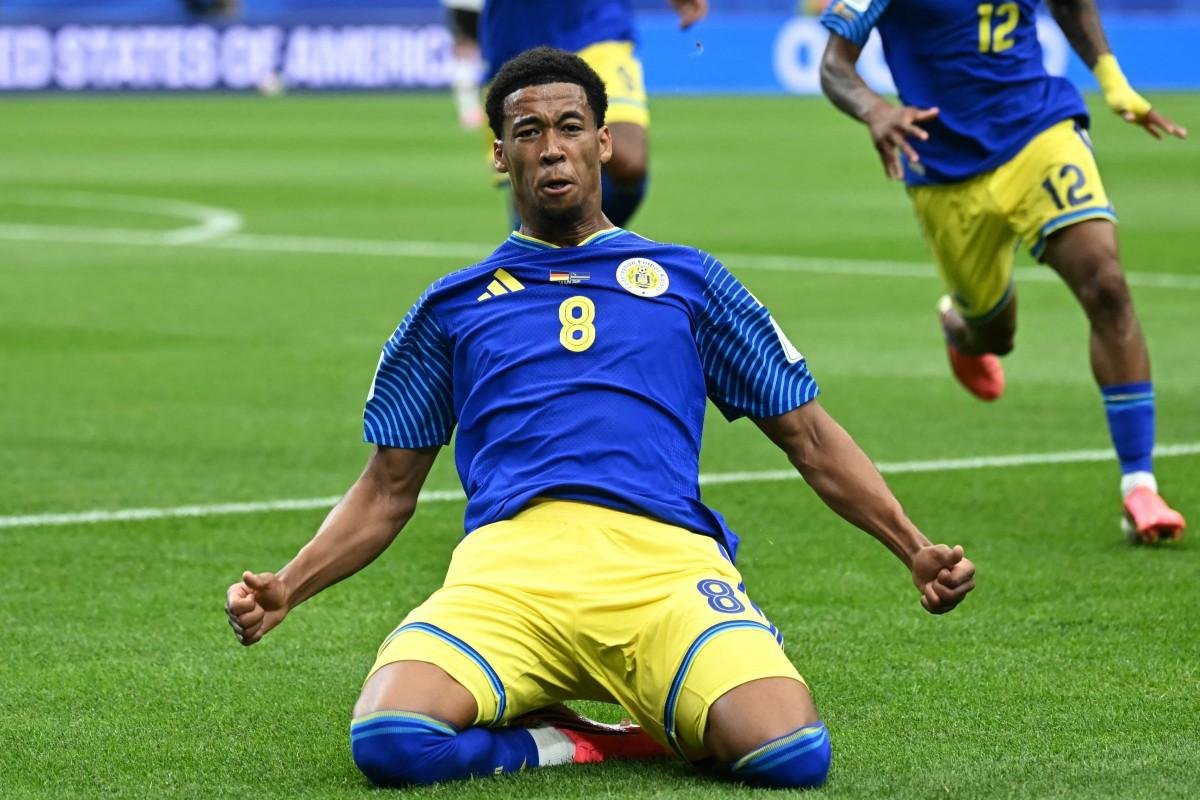O meio-campista, que atua pelo FC Z&uuml;rich, &eacute; um dos principais nomes da sele&ccedil;&atilde;o cura&ccedil;auense