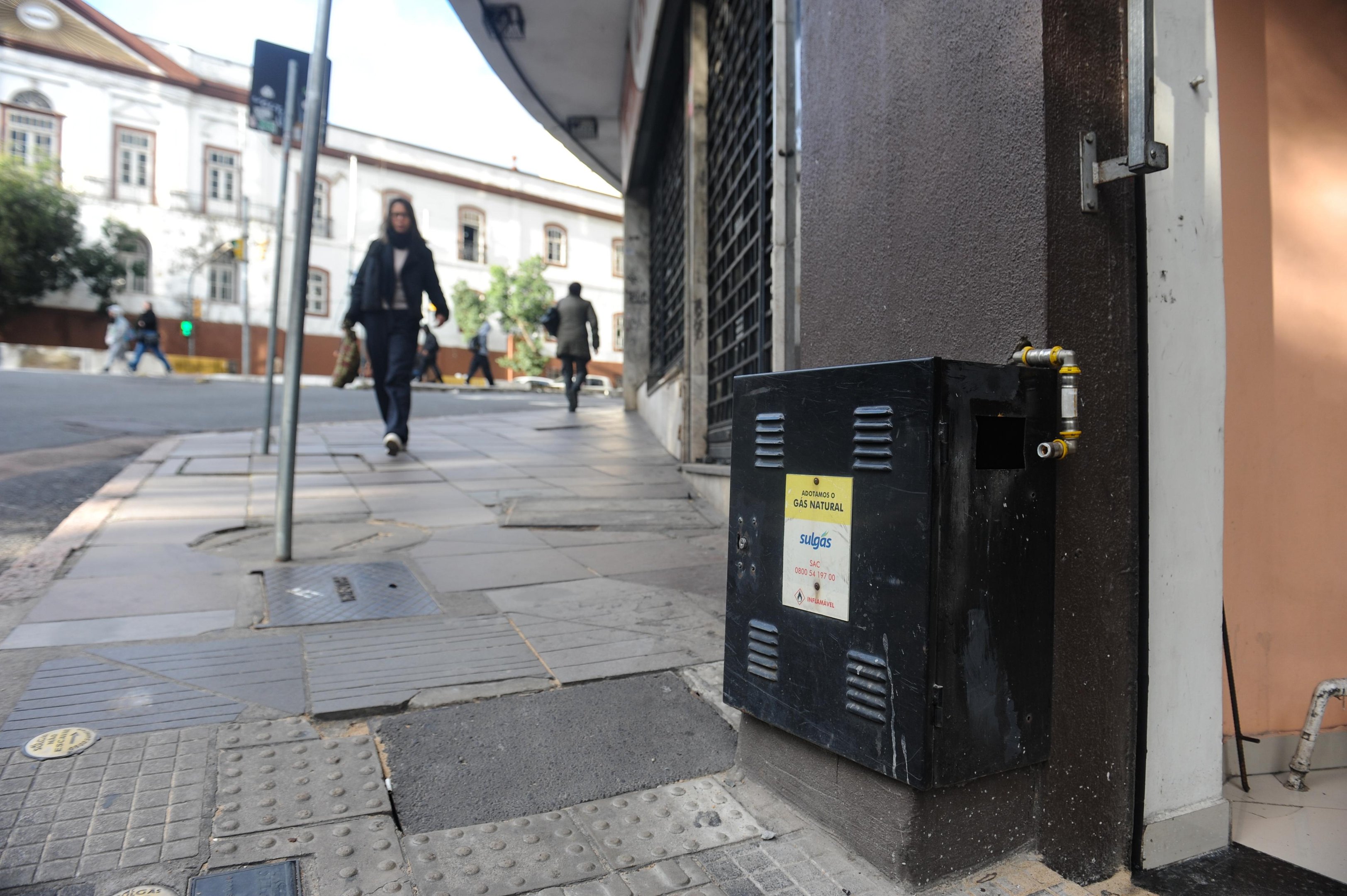 Vazamento de g&aacute;s na Pra&ccedil;a Dom Feliciano