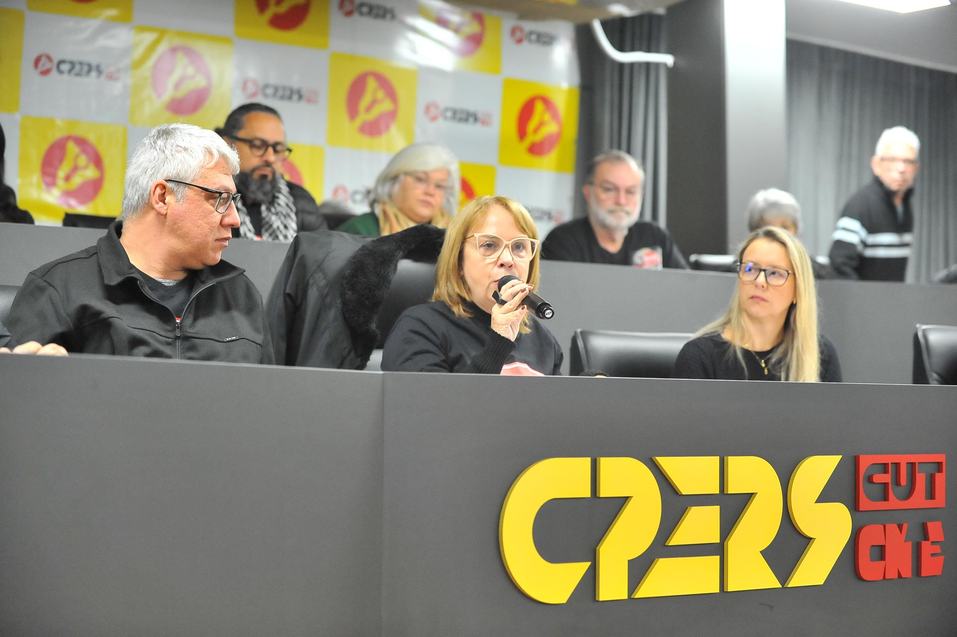 Os dados foram apresentados em coletiva de imprensa nesta ter&ccedil;a-feira, pela economista do Dieese/RS, Anelise Manganelli, junto com a presidente do CPERS, Rosane Zan