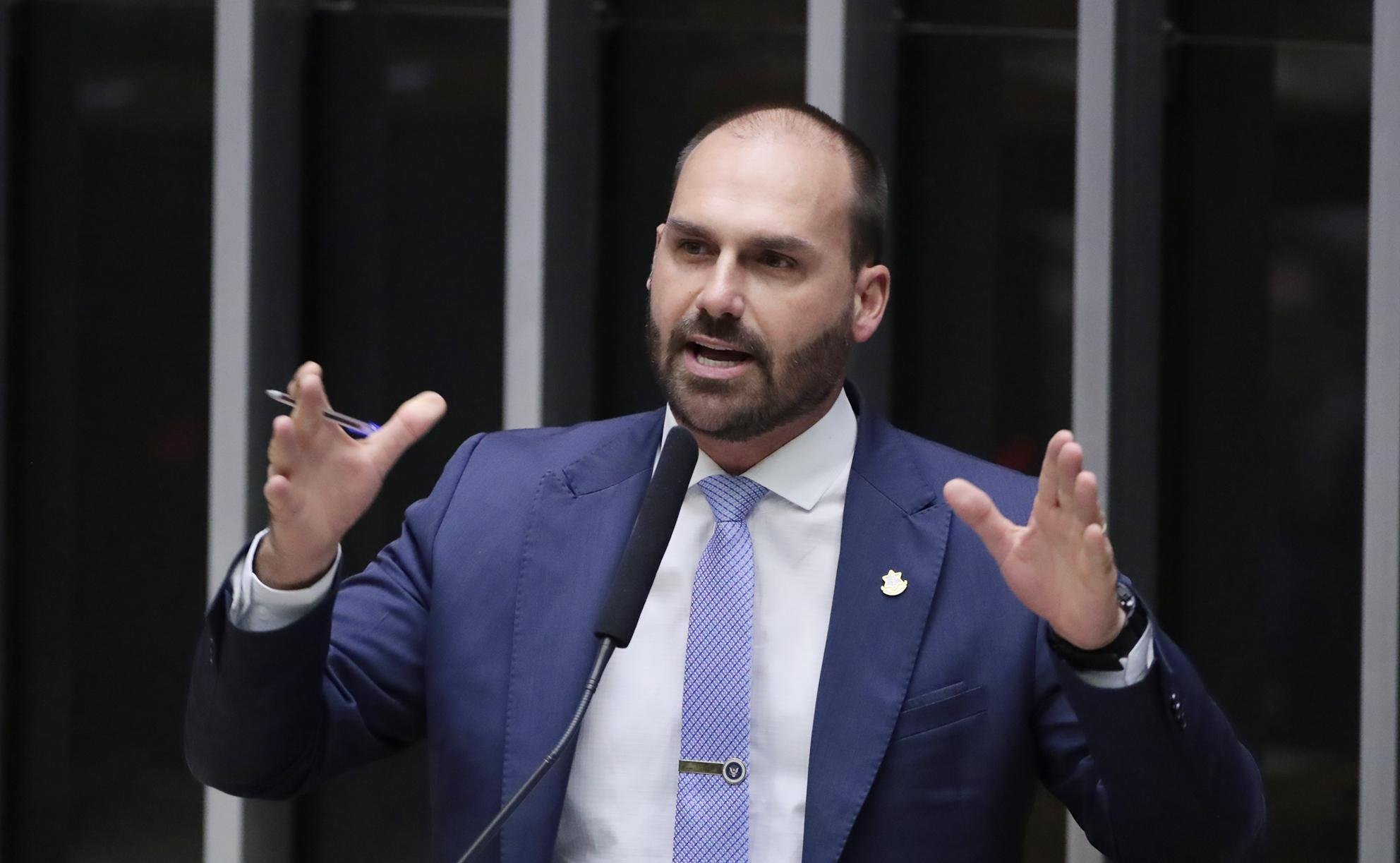 Pena dever&aacute; ser cumprida inicialmente em regime semiaberto