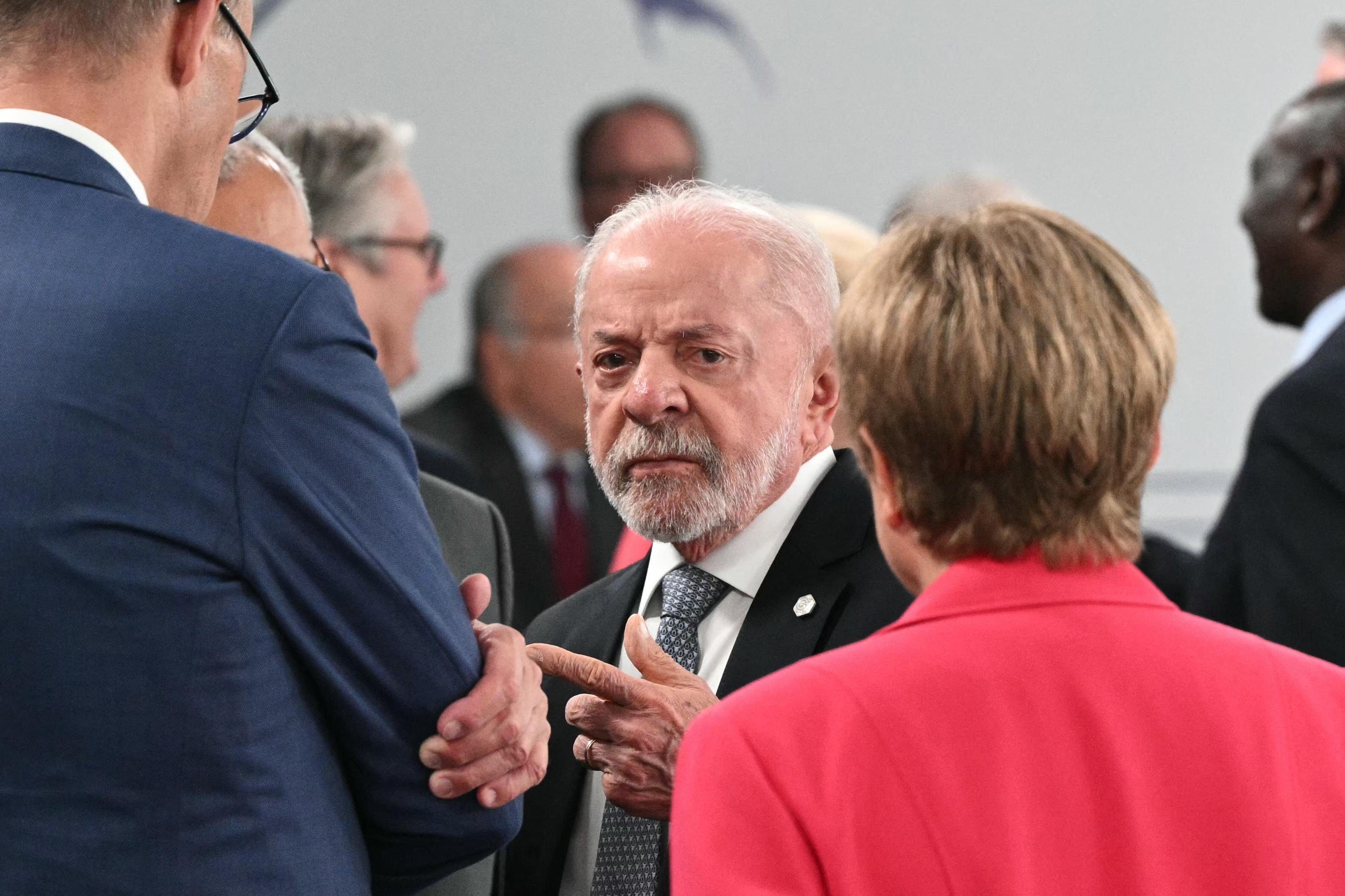 Lula critica medidas protecionistas em discurso no G7
