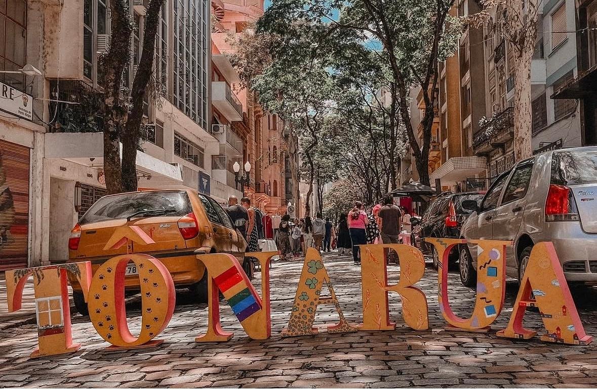 A programa&ccedil;&atilde;o do evento conta com a feira de rua e arte independente, T&ocirc; na Rua, neste s&aacute;bado, dia 20