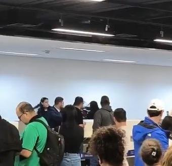 Agress&atilde;o ocorreu no aeroporto de Guarulhos, em S&atilde;o Paulo