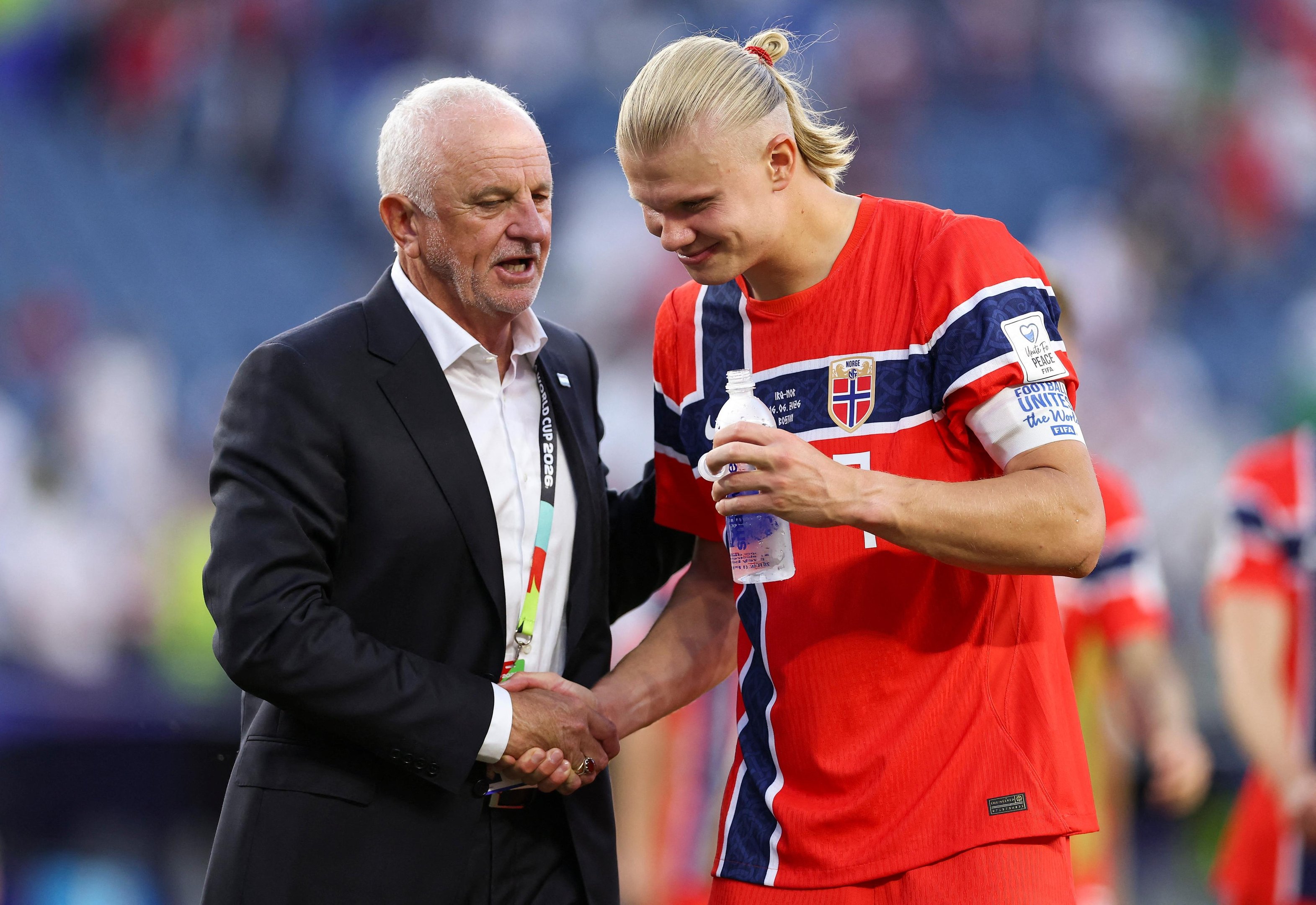 T&eacute;cnico do Iraque, Graham Arnold, ressaltou que erros contra grandes sele&ccedil;&otilde;es na Copa do Mundo s&atilde;o fatais