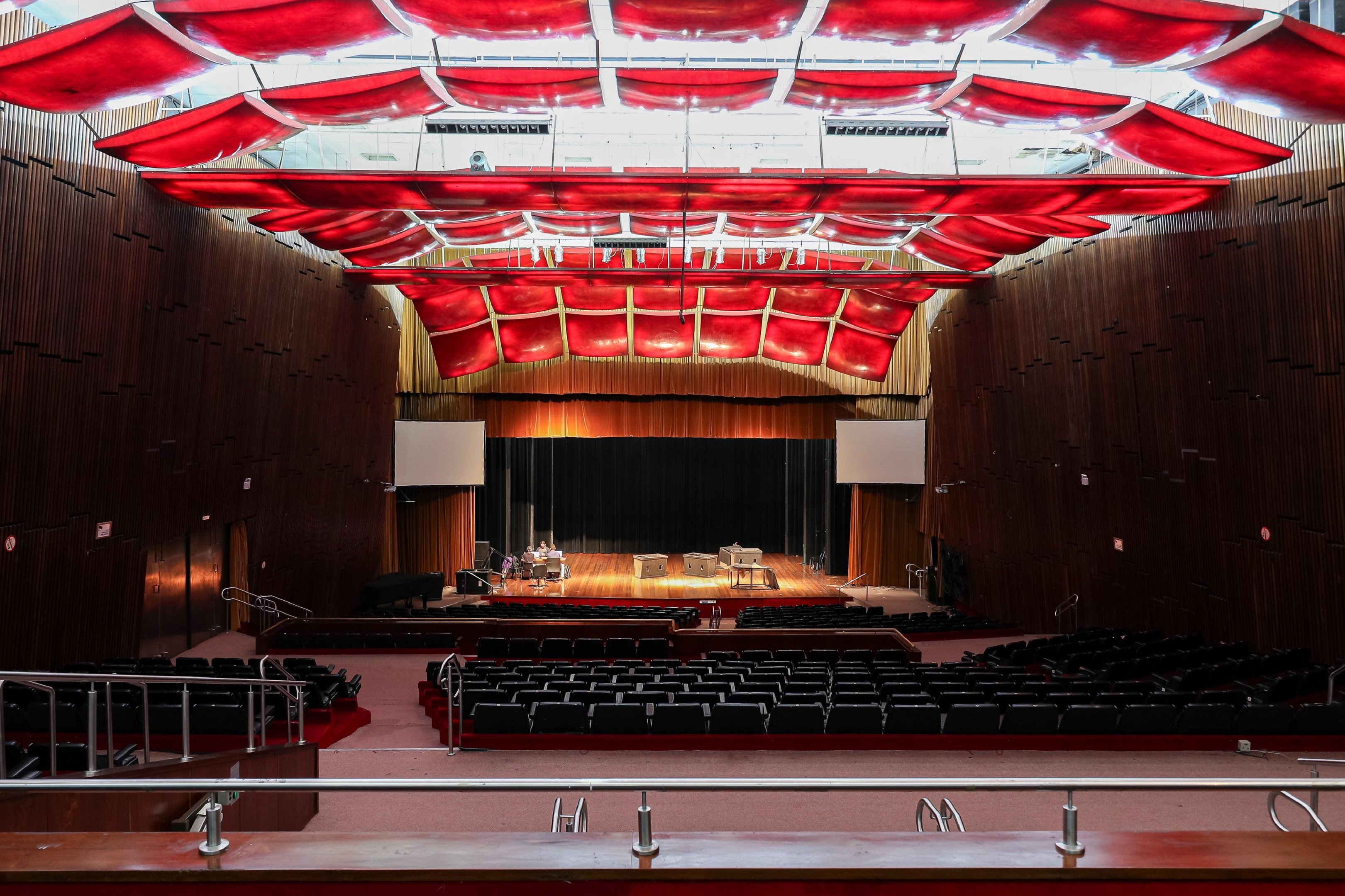 Teatro Dante Barone reabre na pr&oacute;xima sexta, 19 de junho, ap&oacute;s uma reforma de dois anos, com show de Gilberto Monteiro e concerto da Ospa