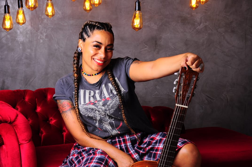 Lu&iacute;sa Souza vai apresentar o projeto solo autoral "Acoustic Tender Rock"