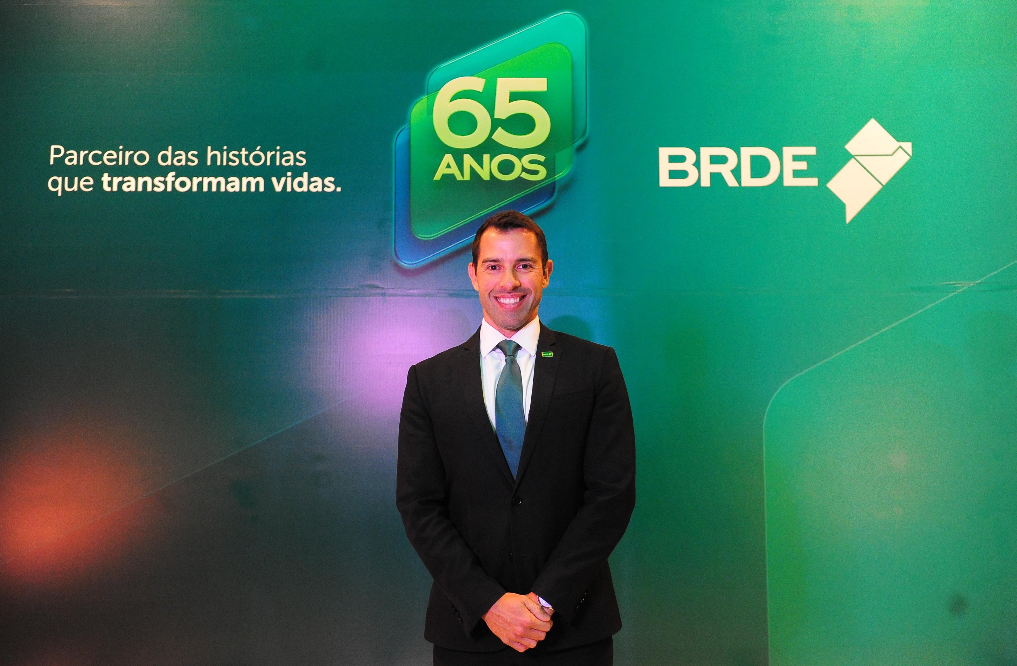 Diretor de planejemento mant&eacute;m perspectiva positiva apesar do cen&aacute;rio econ&ocirc;mico