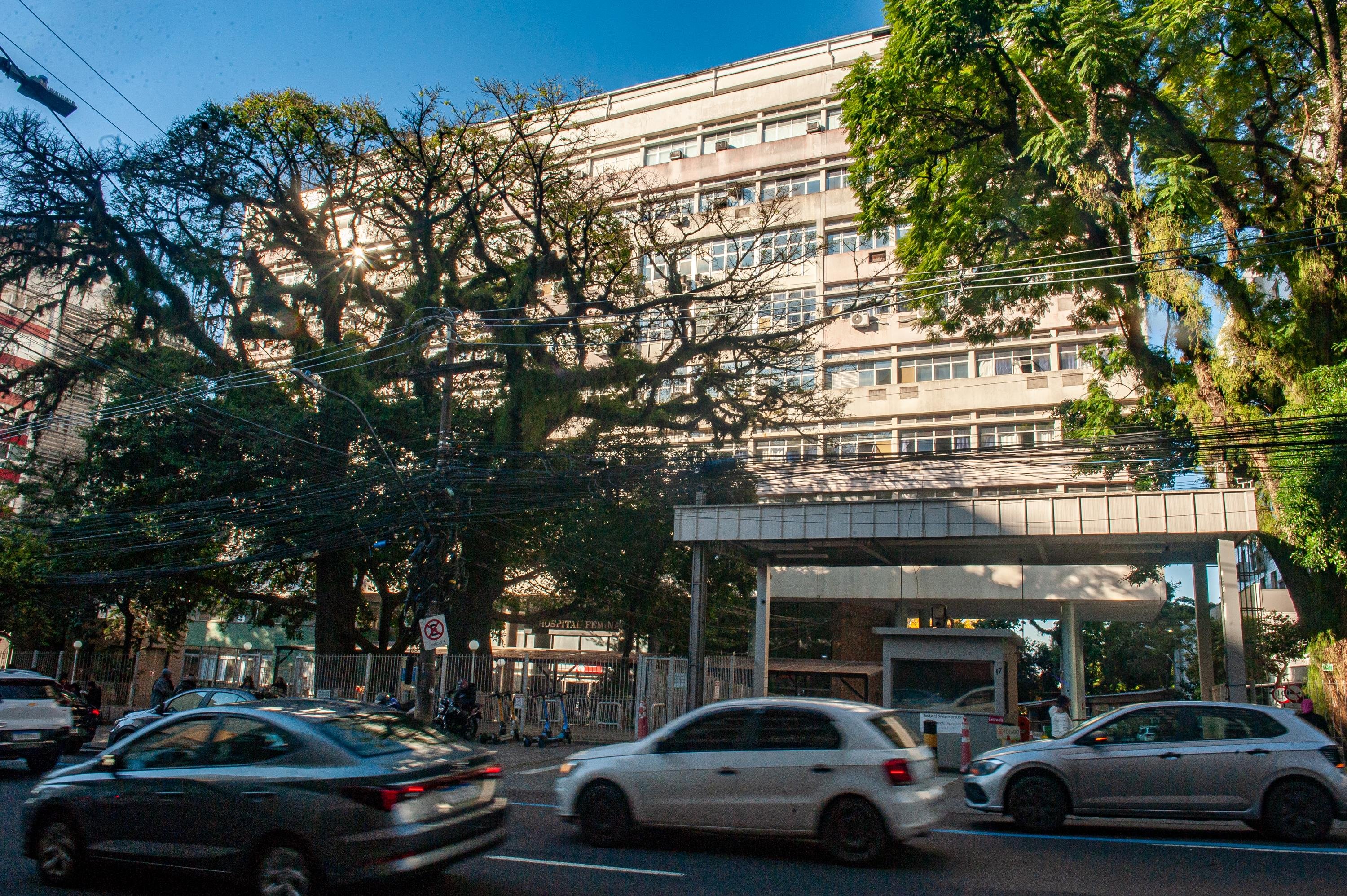 Fachada do Hospital F&ecirc;mina