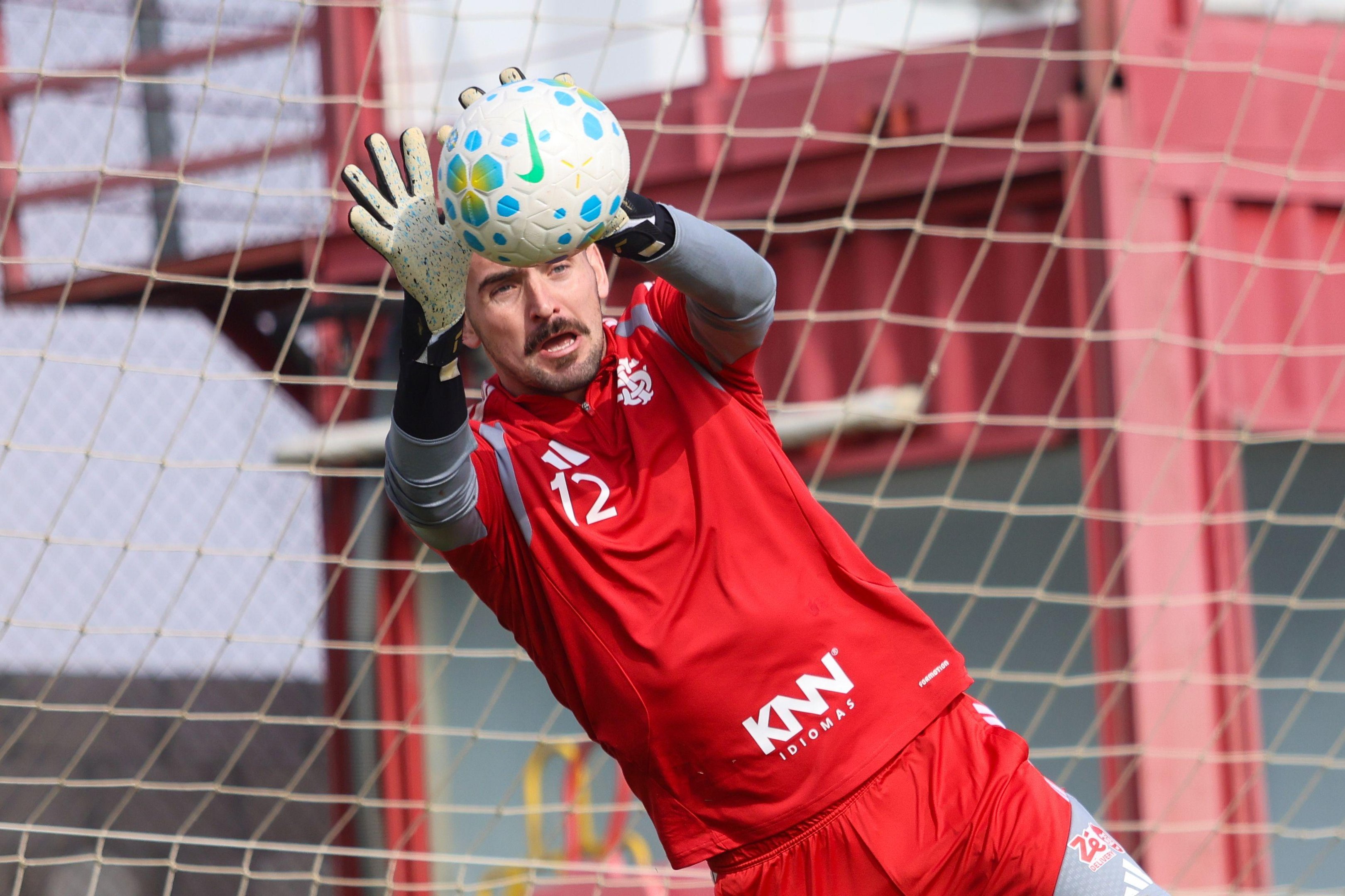 Anthoni vai disputar posi&ccedil;&atilde;o com Rochet na volta do Brasileir&atilde;o