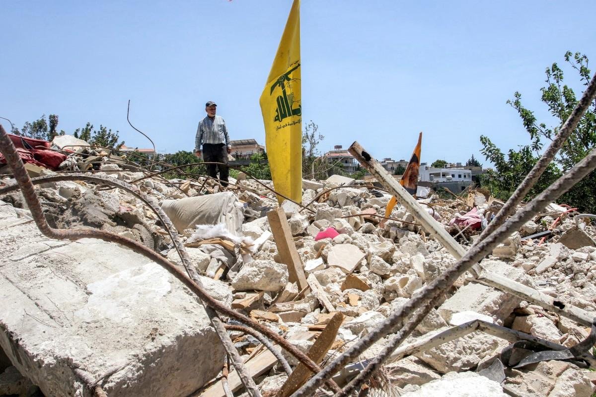 Na v&eacute;spera,&nbsp;Israel e o Hezbollah concordaram com um cessar-fogo