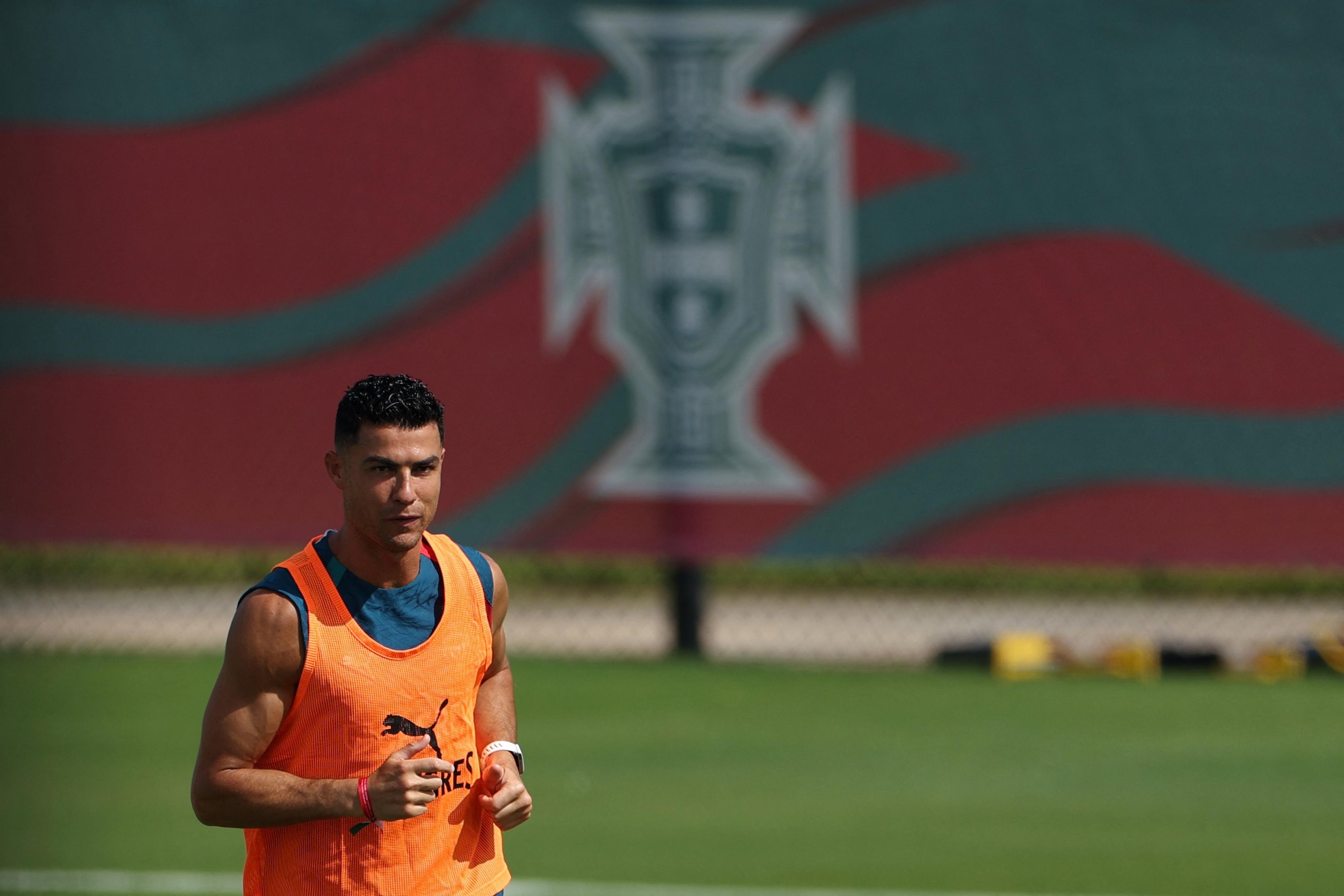 Apesar das cr&iacute;ticas, jogador continua sendo titular indiscut&iacute;vel para o treinador Roberto Mart&iacute;nez