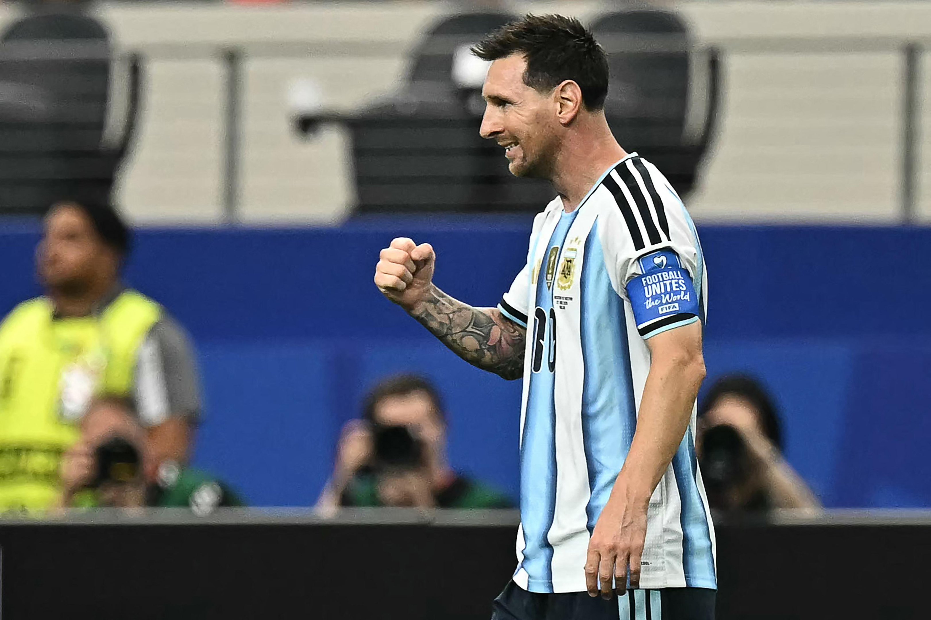 Messi marcou duas vezes contra a &Aacute;ustria
