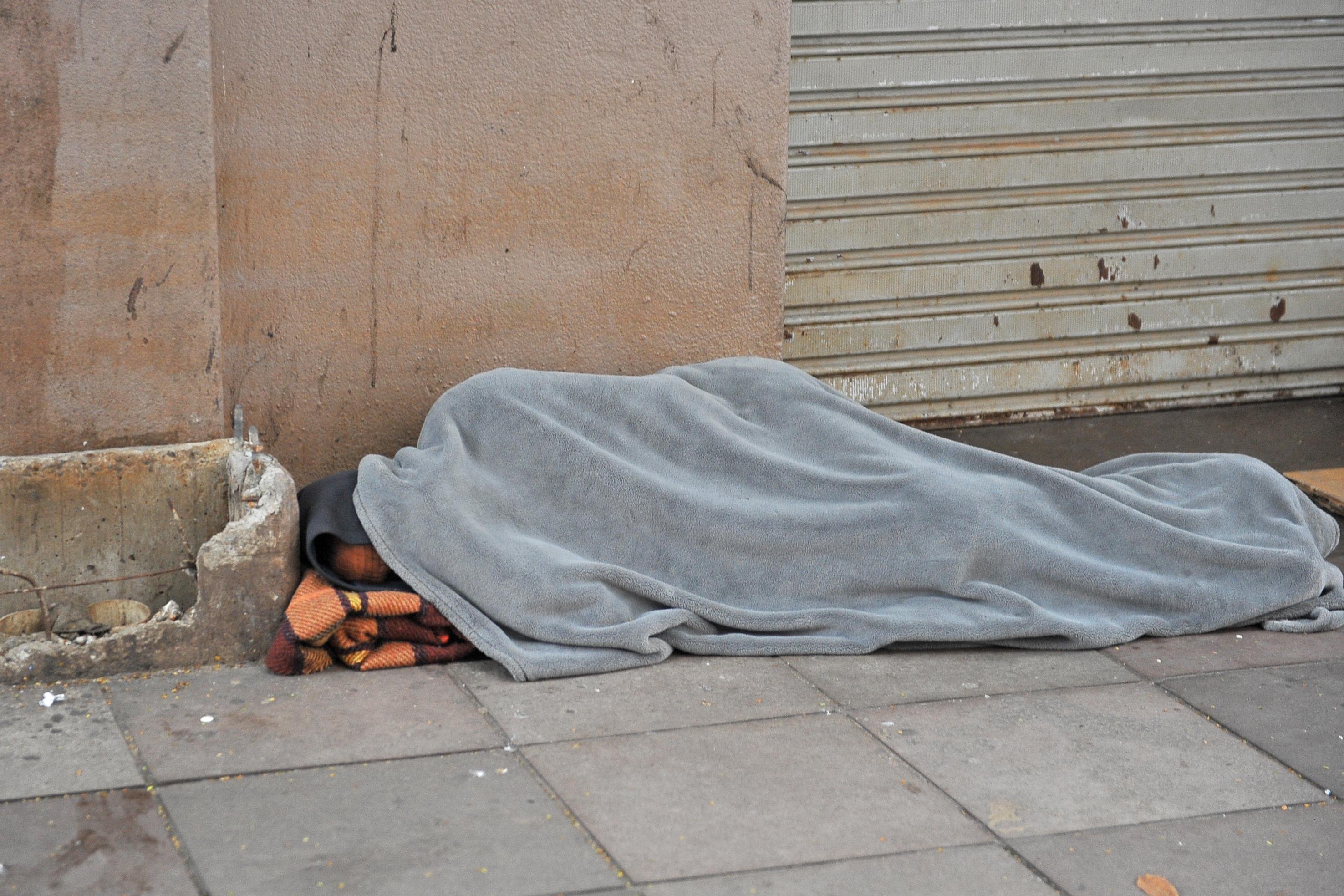 O gin&aacute;sio, aberto a partir das 19h, oferecer&aacute; abrigo, alimenta&ccedil;&atilde;o e pernoite para pessoas em situa&ccedil;&atilde;o de rua