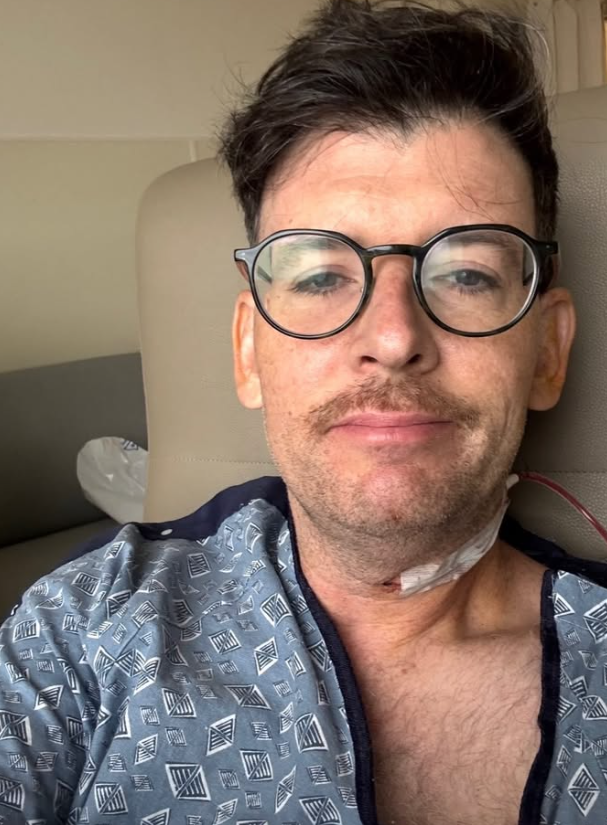Moshe Kasher revelou que foi diagnosticado com c&acirc;ncer nas am&iacute;gdalas associado ao HPV