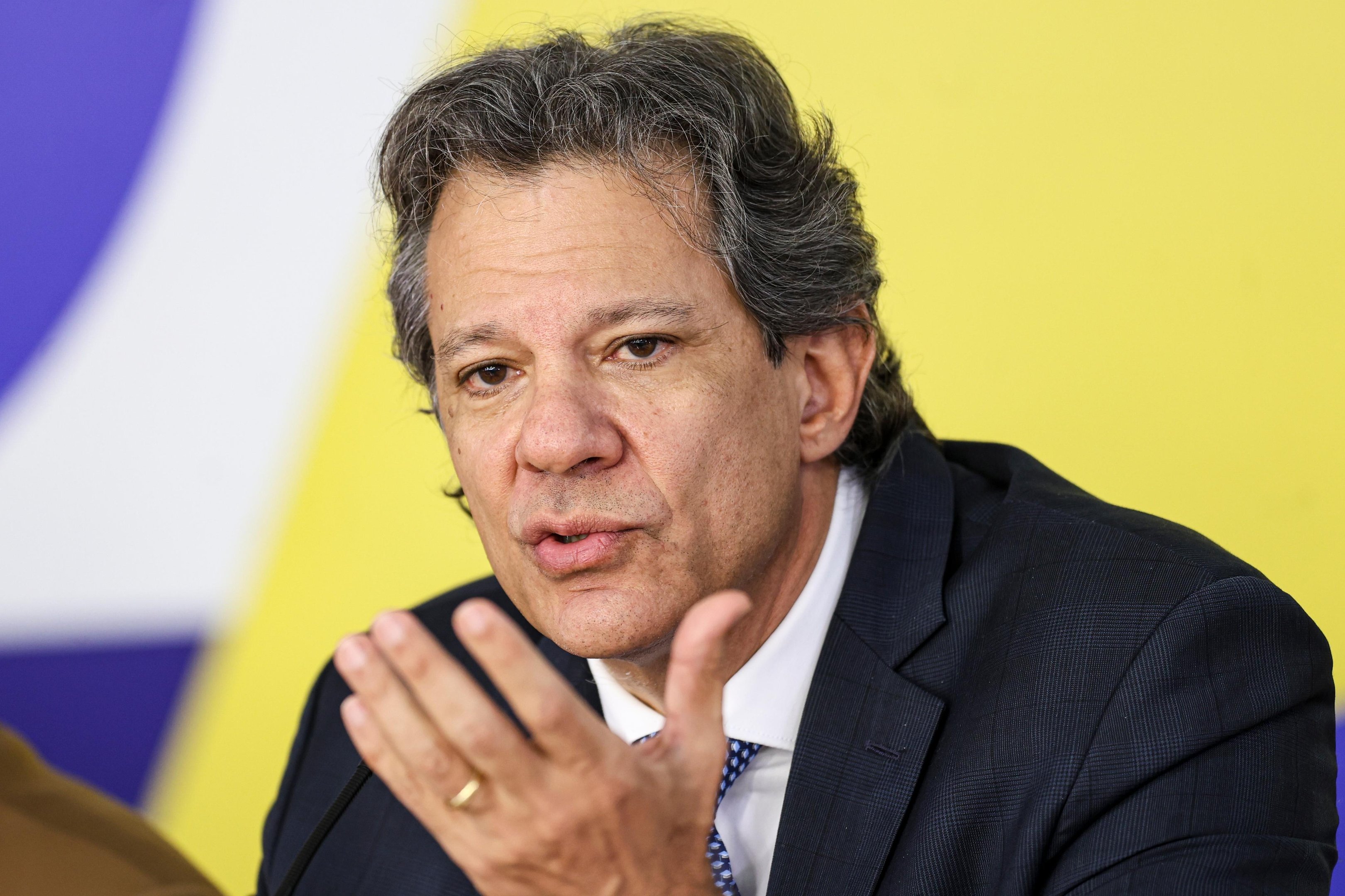 Haddad declarou que pode atestar pessoalmente a atua&ccedil;&atilde;o de Wagner no Senado