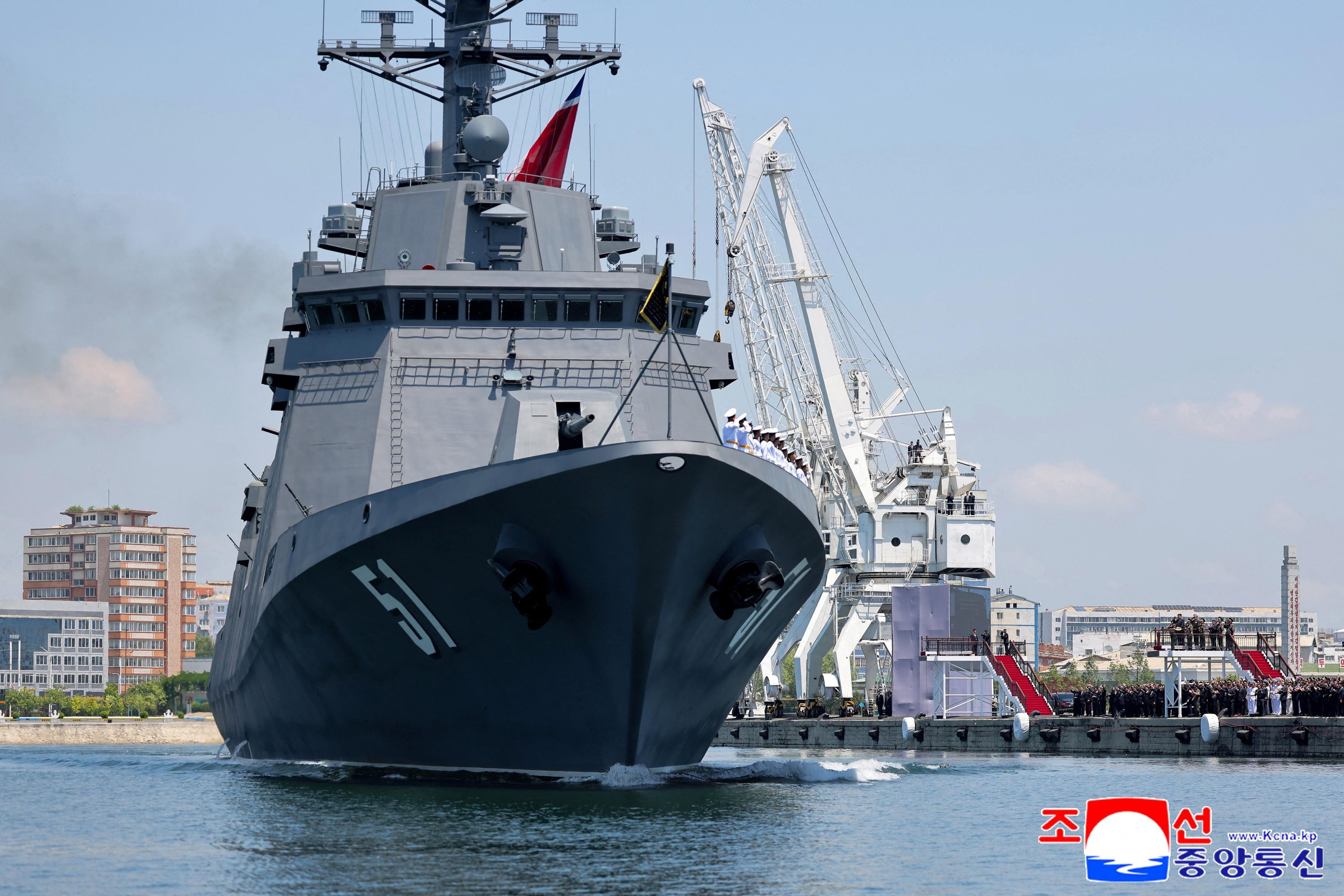 Navio de guerra ser&aacute; nau capit&acirc;nia da Coreia do Norte