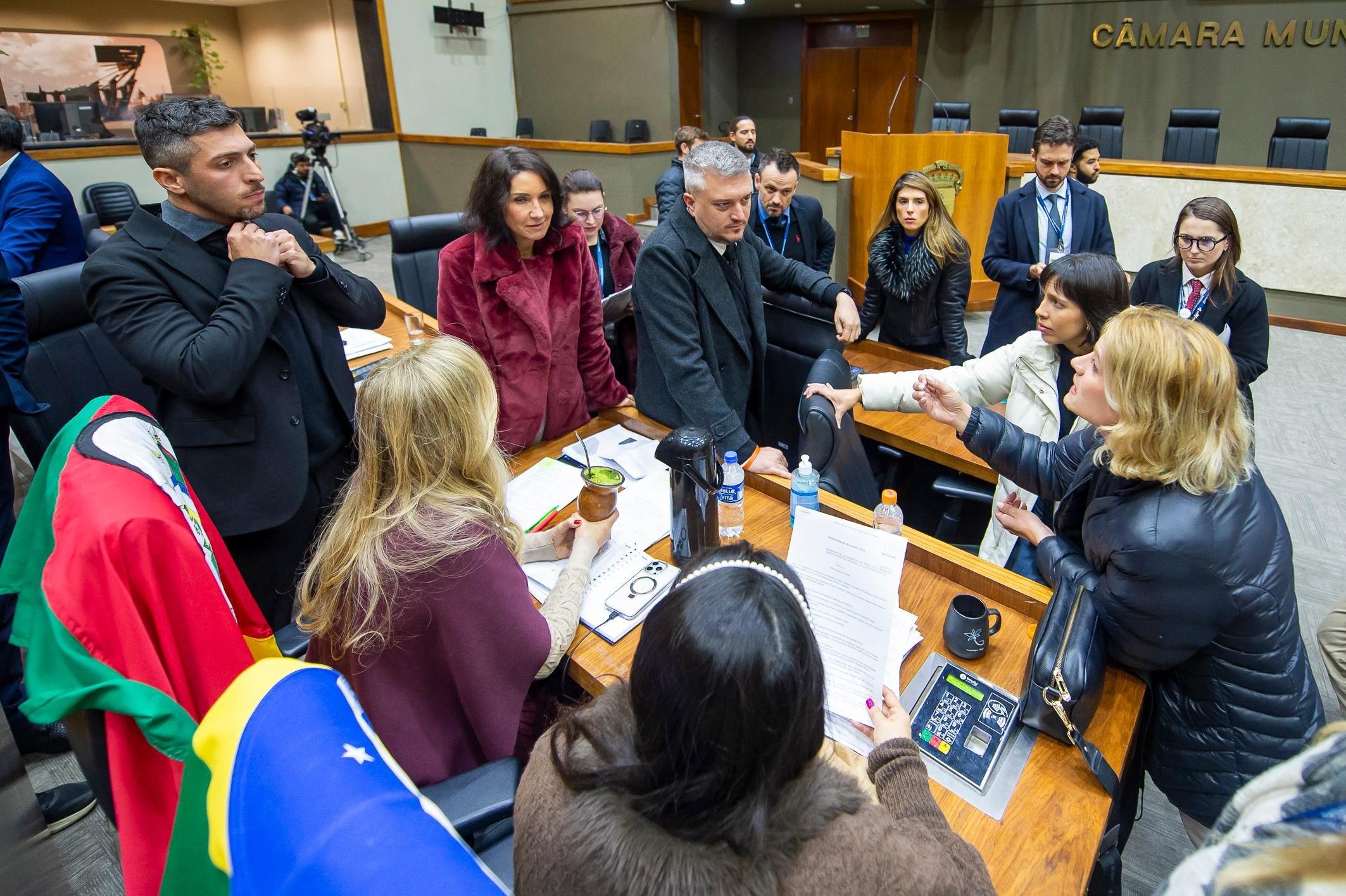A proposta, assinada pela vereadora Natasha Ferreira (PT), foi aprovada na sess&atilde;o desta quarta-feira (24)