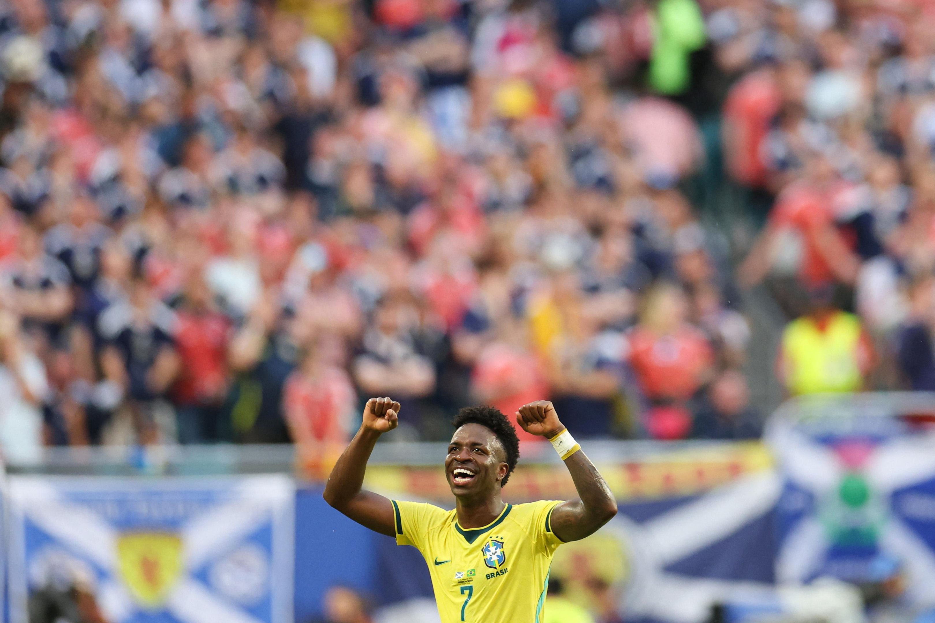 Sele&ccedil;&atilde;o teve a sua melhor atua&ccedil;&atilde;o na goleada sobre os escoceses