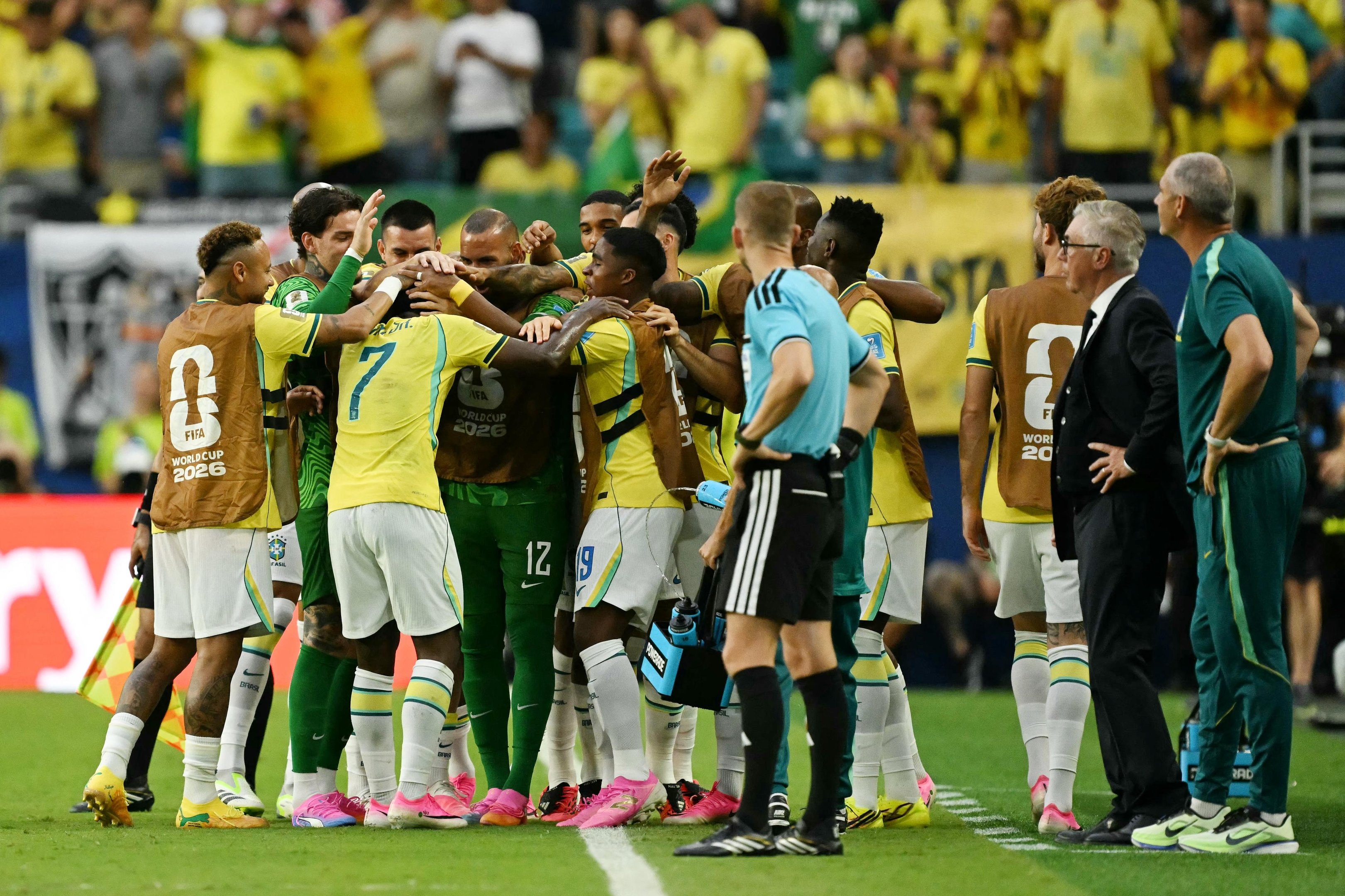 Joprnais argentinos destacaram evolu&ccedil;&atilde;o da Sele&ccedil;&atilde;o Brasileira, um Vini Jr "impar&aacute;vel" e o retorno de Neymar