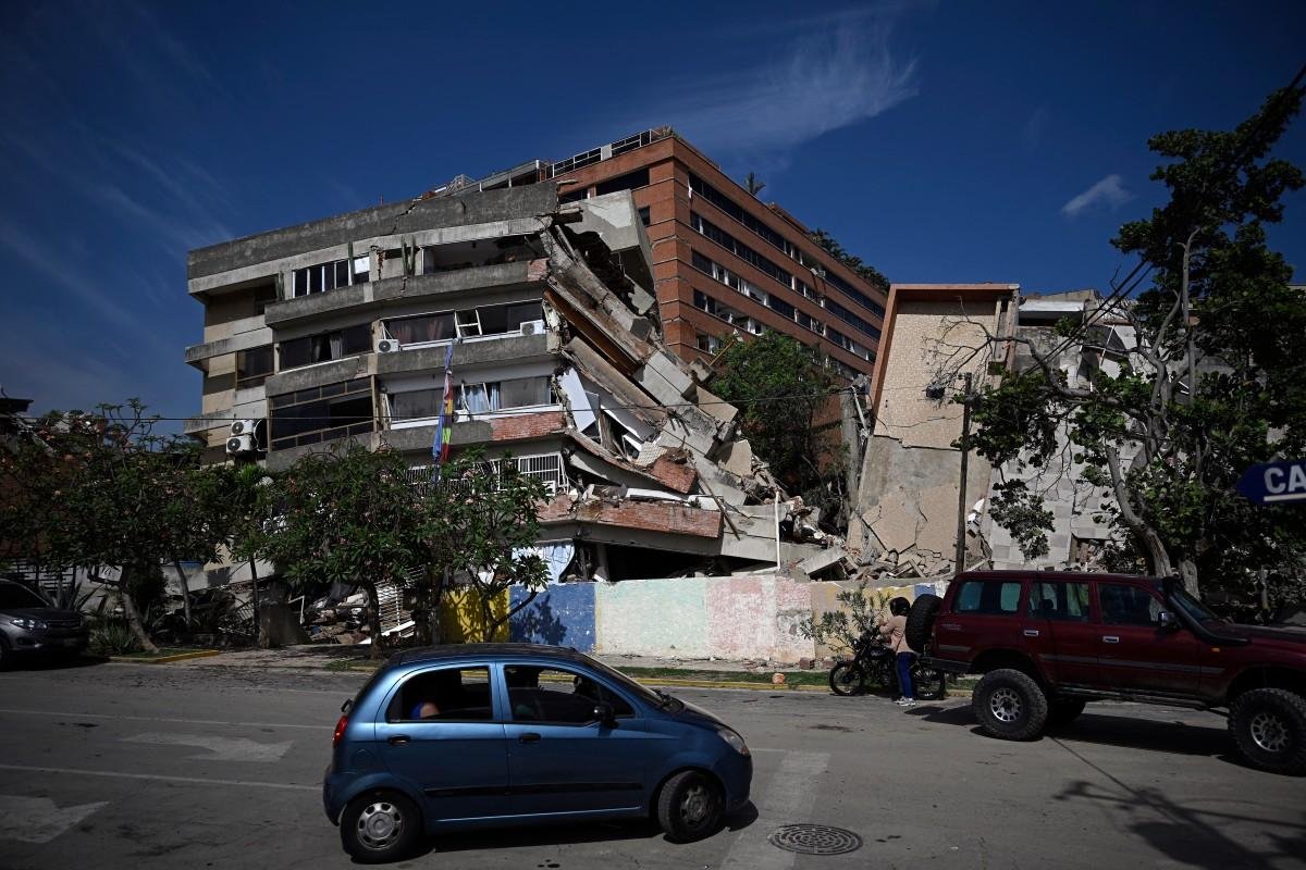 Tom Fletcher observou que "quase oito milh&otilde;es de pessoas na Venezuela precisavam de assist&ecirc;ncia humanit&aacute;ria" antes dos terremotos devastadores