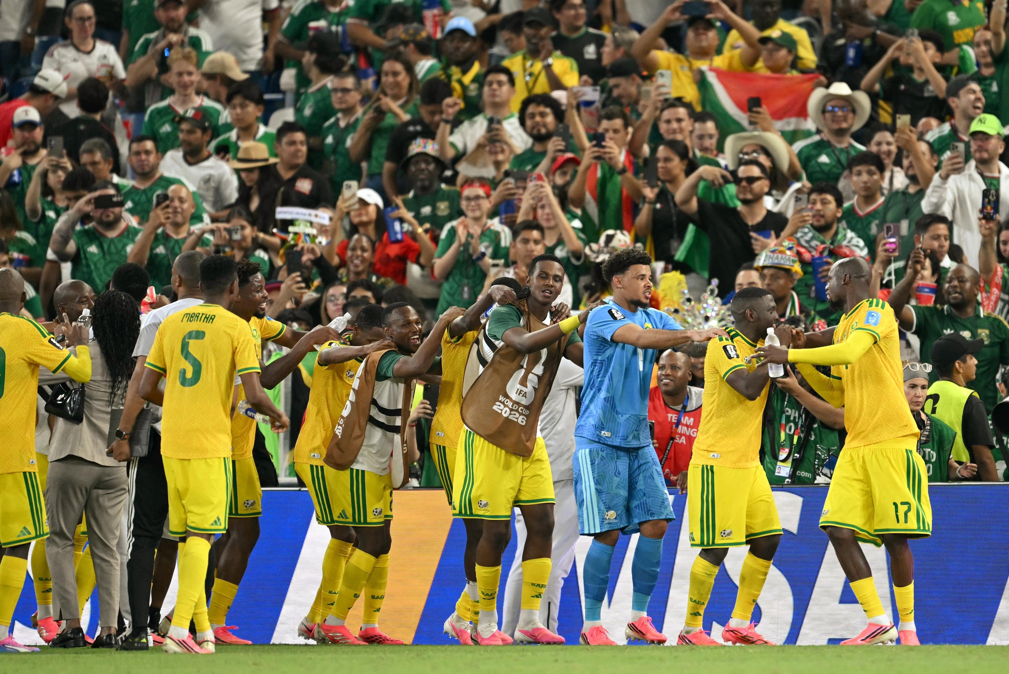 A sele&ccedil;&atilde;o da &Aacute;frica do Sul venceu a Rep&uacute;blica da Cor&eacute;ia por 1 a 0 nesta quarta-feira