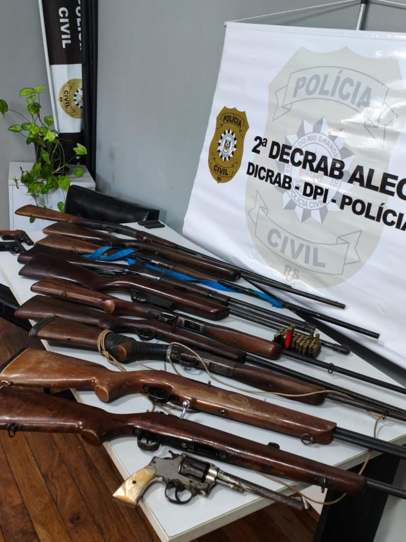 Armas foram apreendidas durante a opera&ccedil;&atilde;o policial