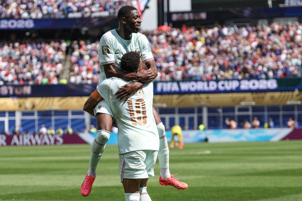 Mbappe levanta  Dembele, autor de tr&ecirc;s gols da Fran&ccedil;a contra a Noruega