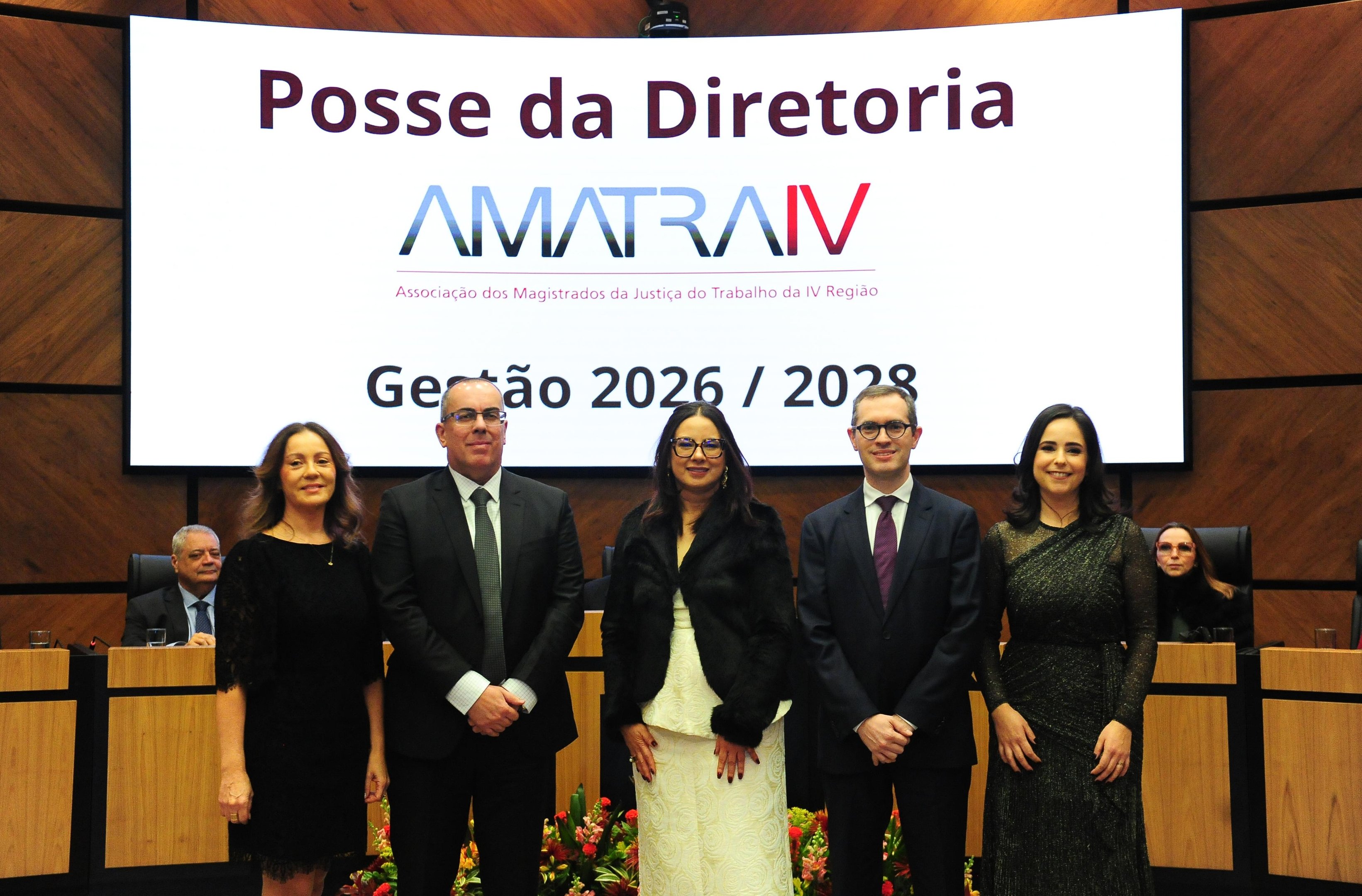 Cinco magistrados foram eleitos com 98% dos votos v&aacute;lidos