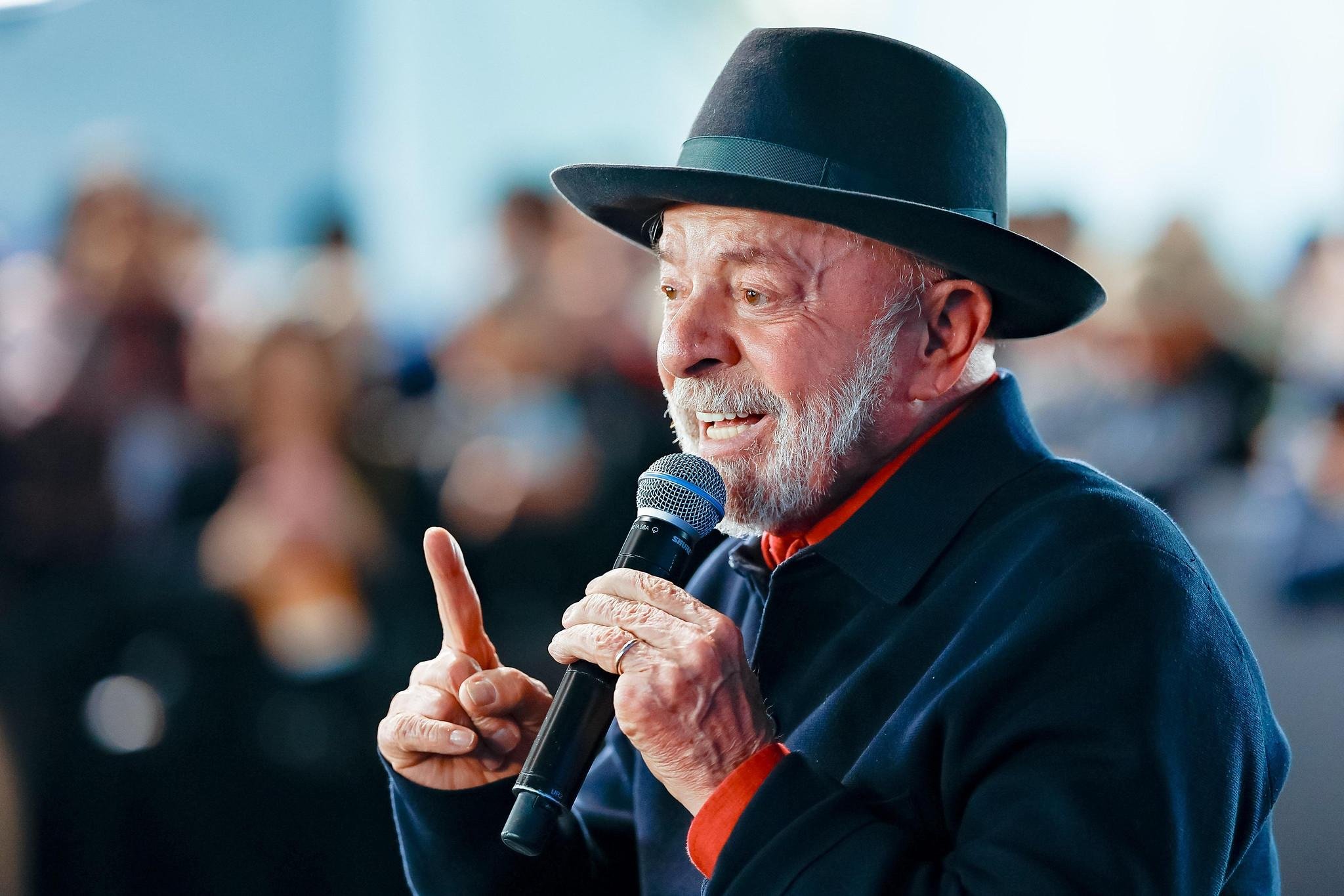 Lula define como arbitr&aacute;rias e injustificadas as tarifas dos EUA sobre produtos brasileiros