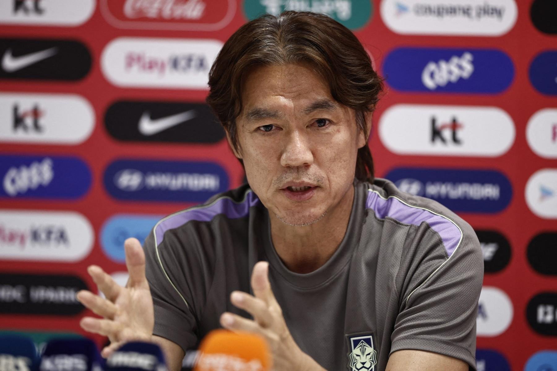 Hong Myung-bo pediu demiss&atilde;o do cargo de t&eacute;cnico da sele&ccedil;&atilde;o da Coreia do Sul
