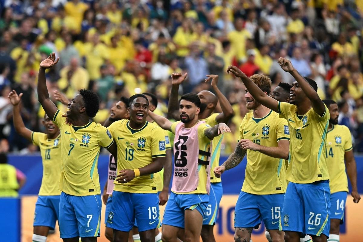 Brasil busca vaga nas quartas de final no domingo