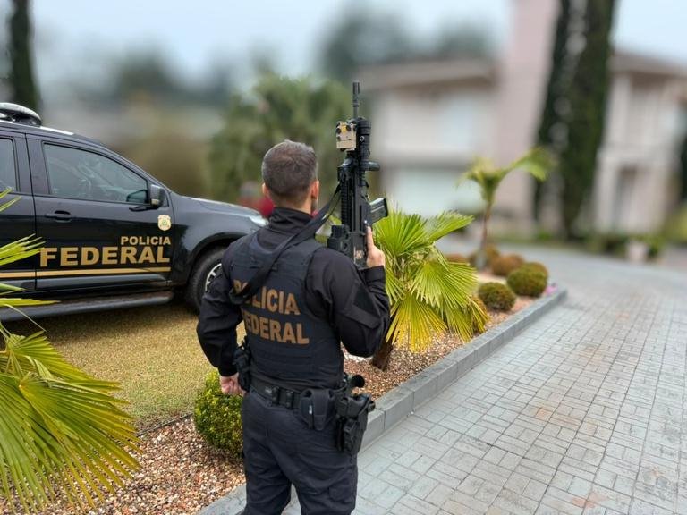 A&ccedil;&atilde;o foi deflagrada no Rio Grande do Sul e no Paran&aacute; na manh&atilde; desta ter&ccedil;a-feira