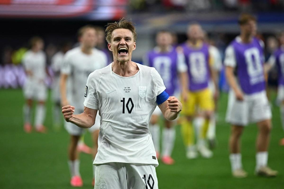 &Oslash;degaard &eacute; o camisa 10 e capit&atilde;o da Noruega