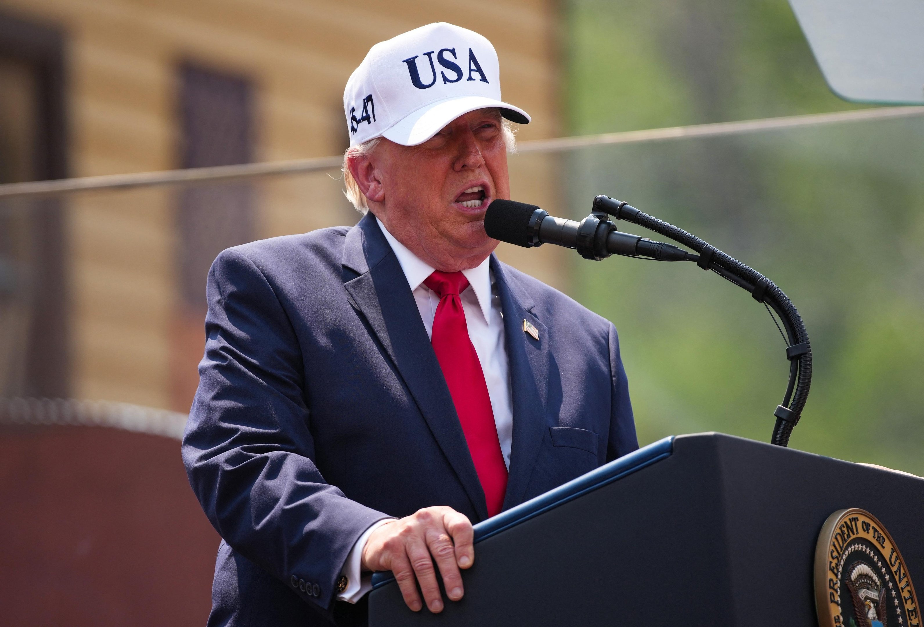 Trump tem rev&eacute;s com pol&iacute;tica de imigra&ccedil;&atilde;o nos EUA