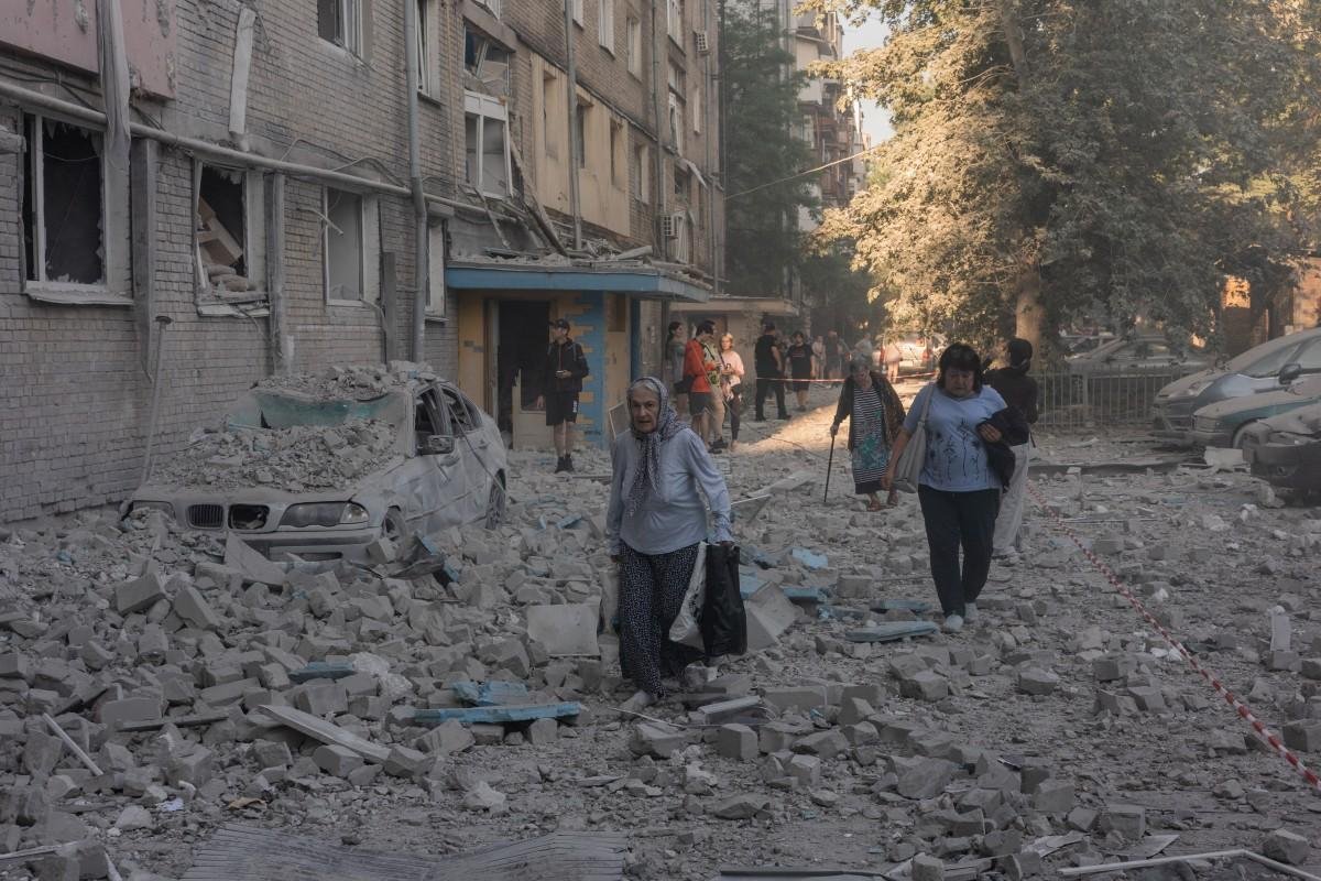 Maior ataque russo contra Kiev desde o in&iacute;cio da guerra deixa pelo menos 17 mortos na Ucr&acirc;nia
